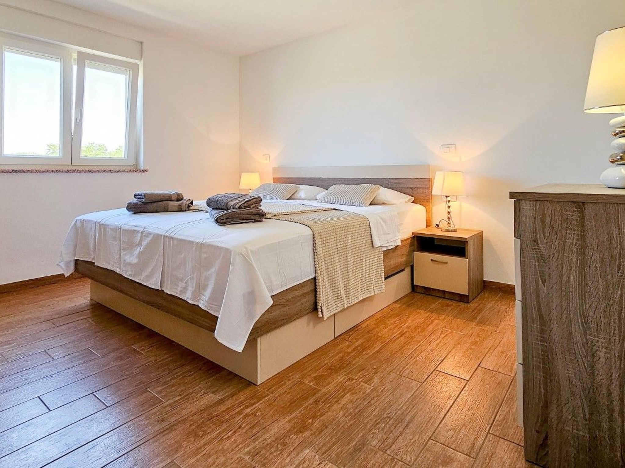 "Villa Pavlovic" mit Garten und Grill-Drinnen