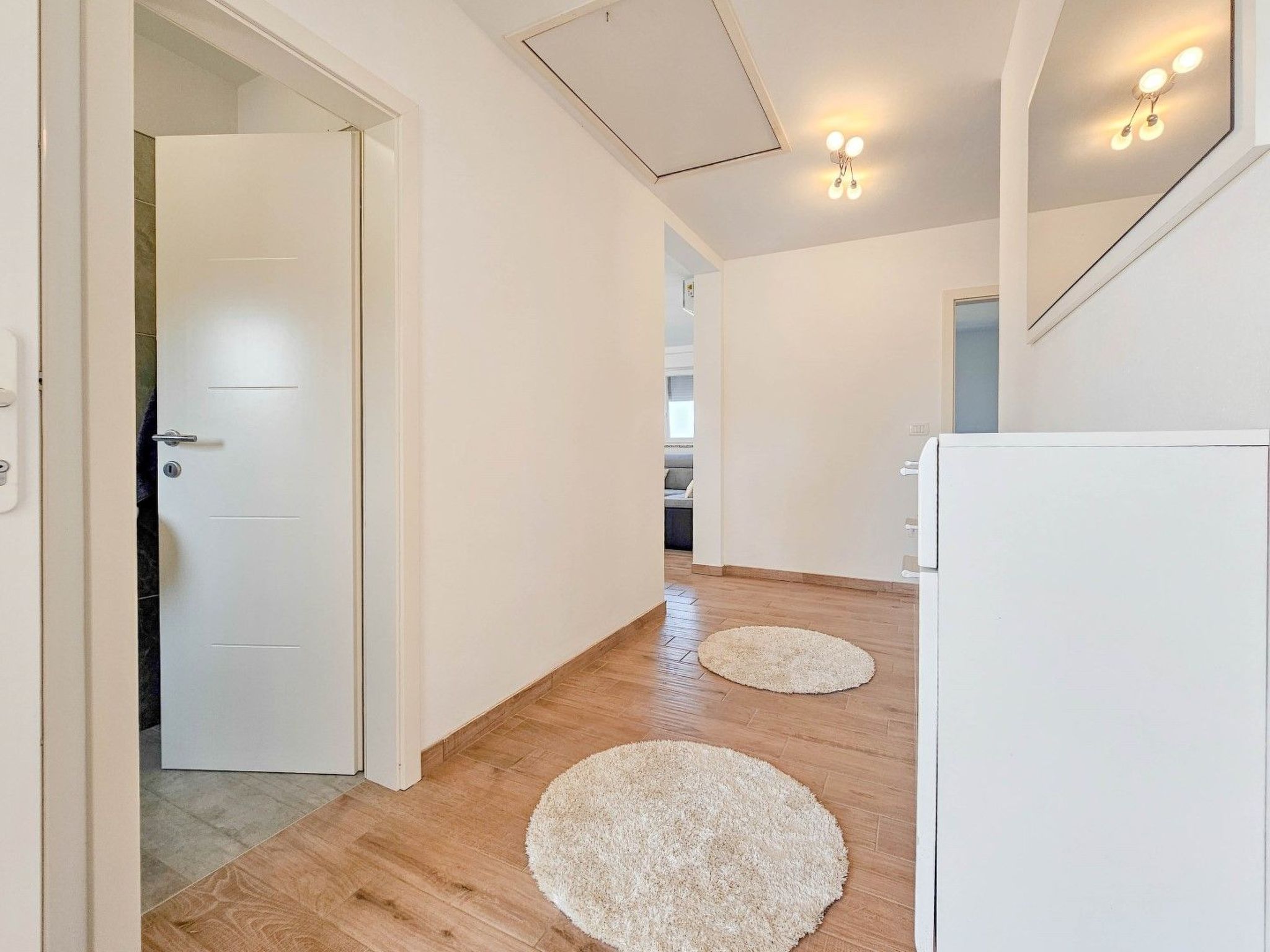 "Villa Pavlovic" mit Garten und Grill-Drinnen