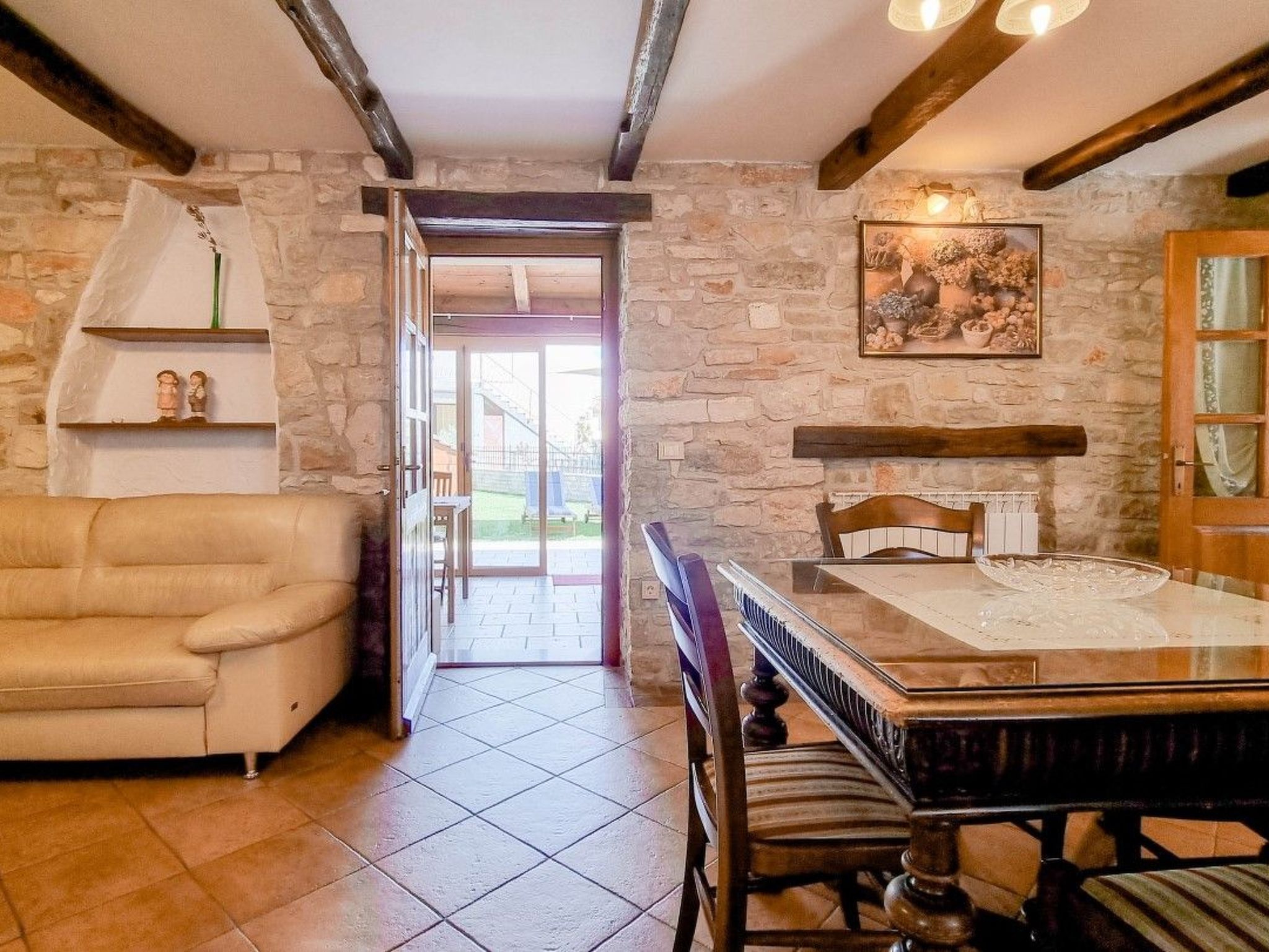 "Ariana" direkt am Strand-Inside