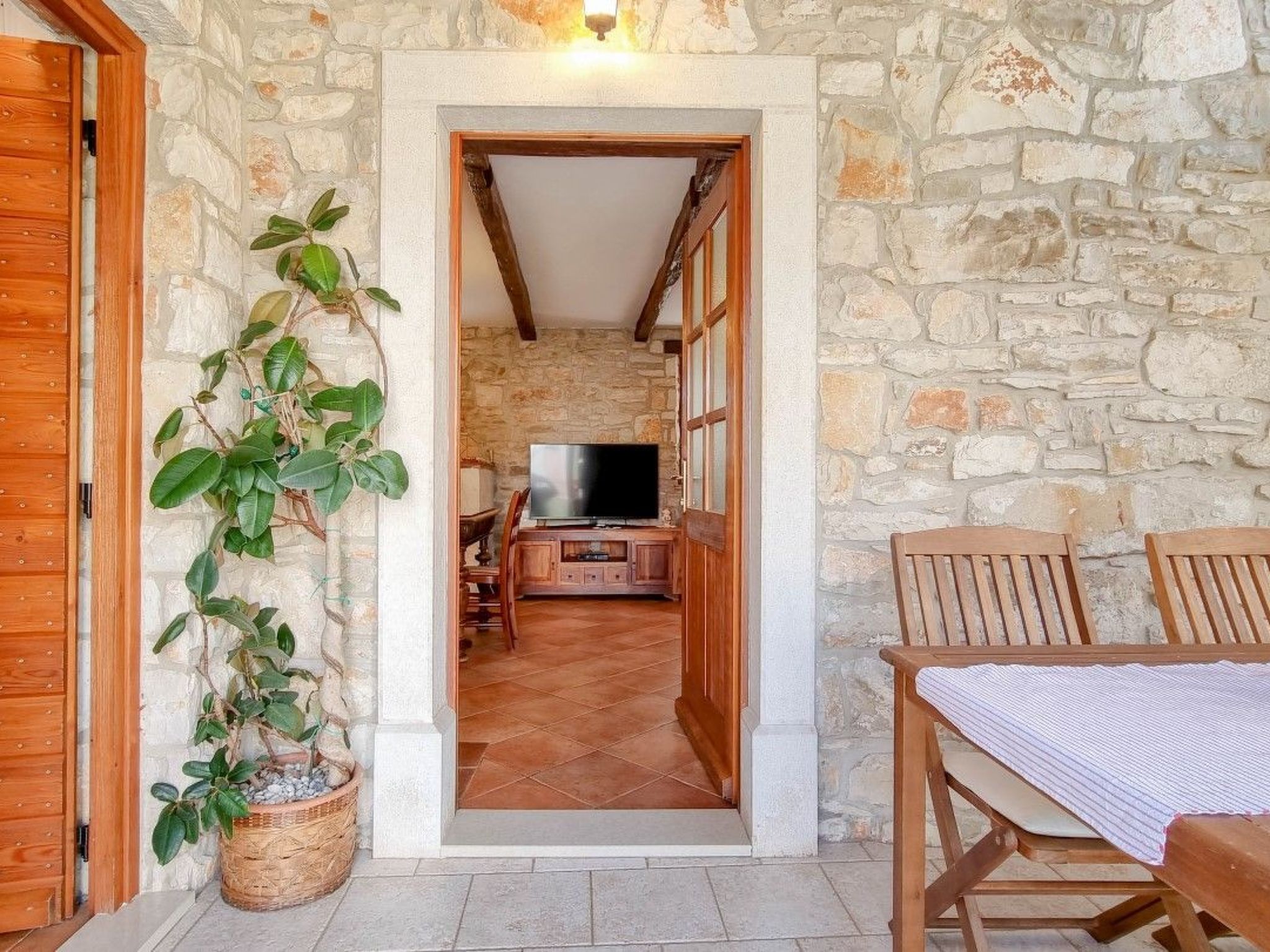 "Ariana" direkt am Strand-Outside