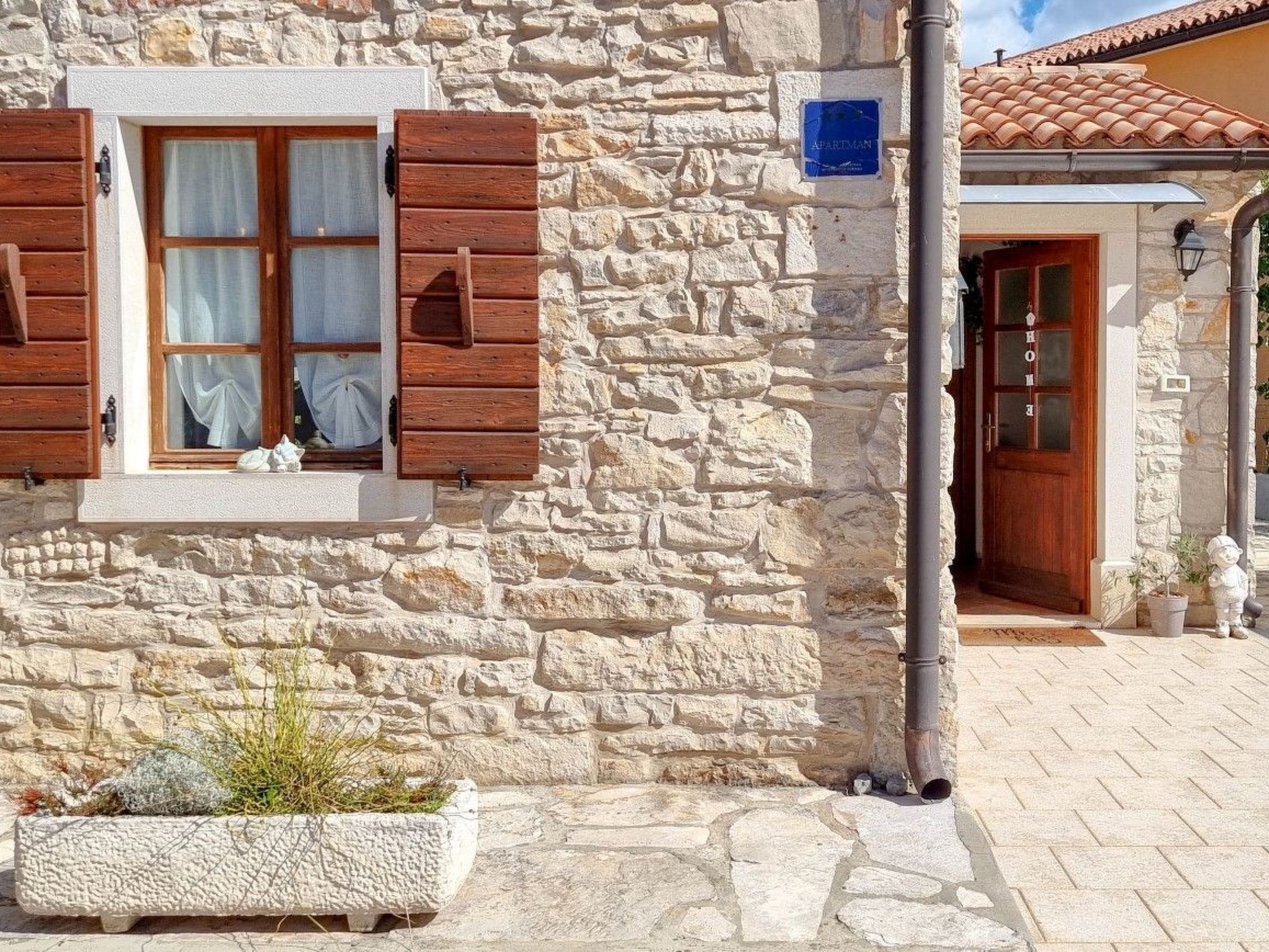 Photo of "Ariana" direkt am Strand