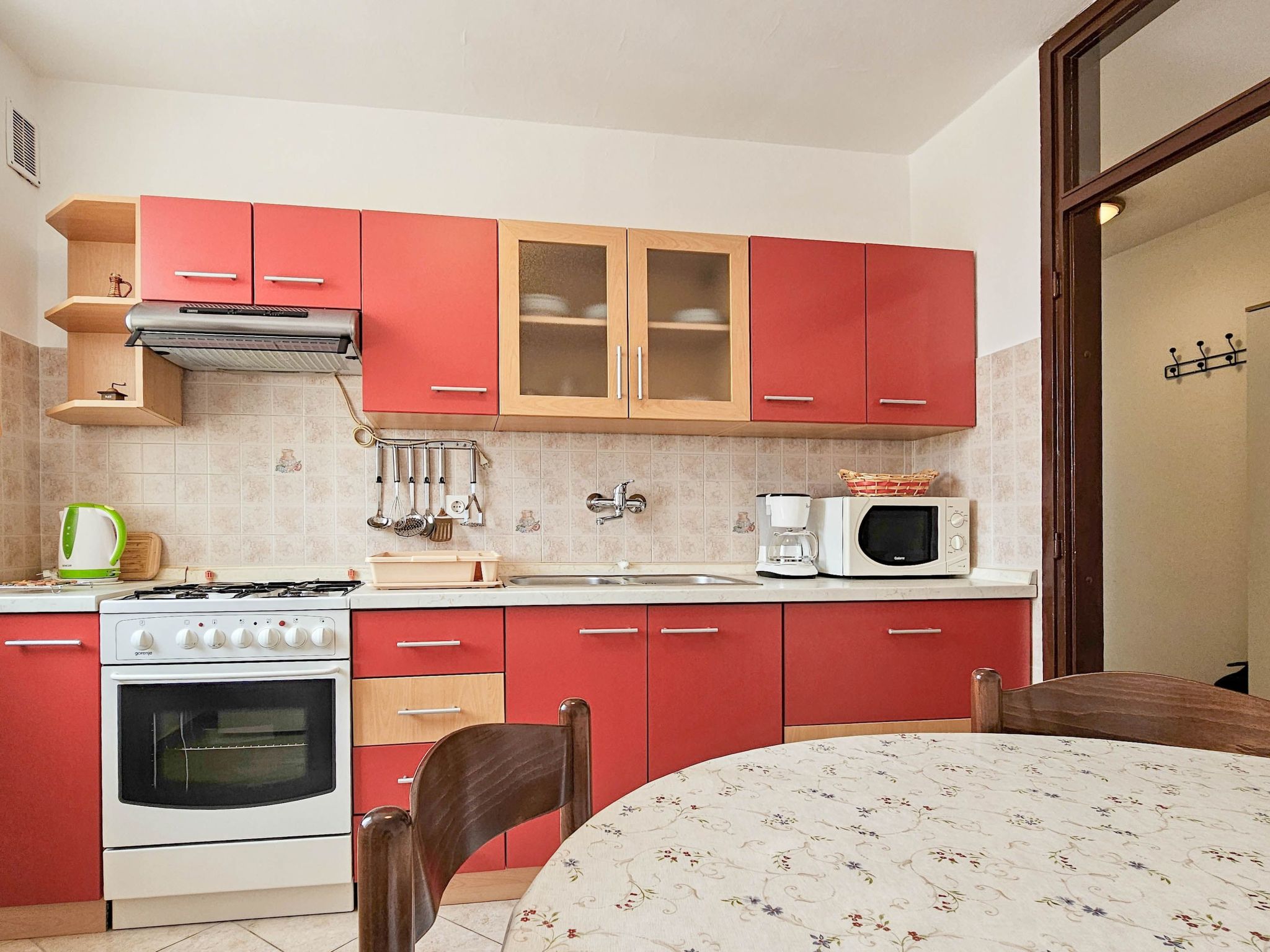 "Olga" mit Balkon-Drinnen