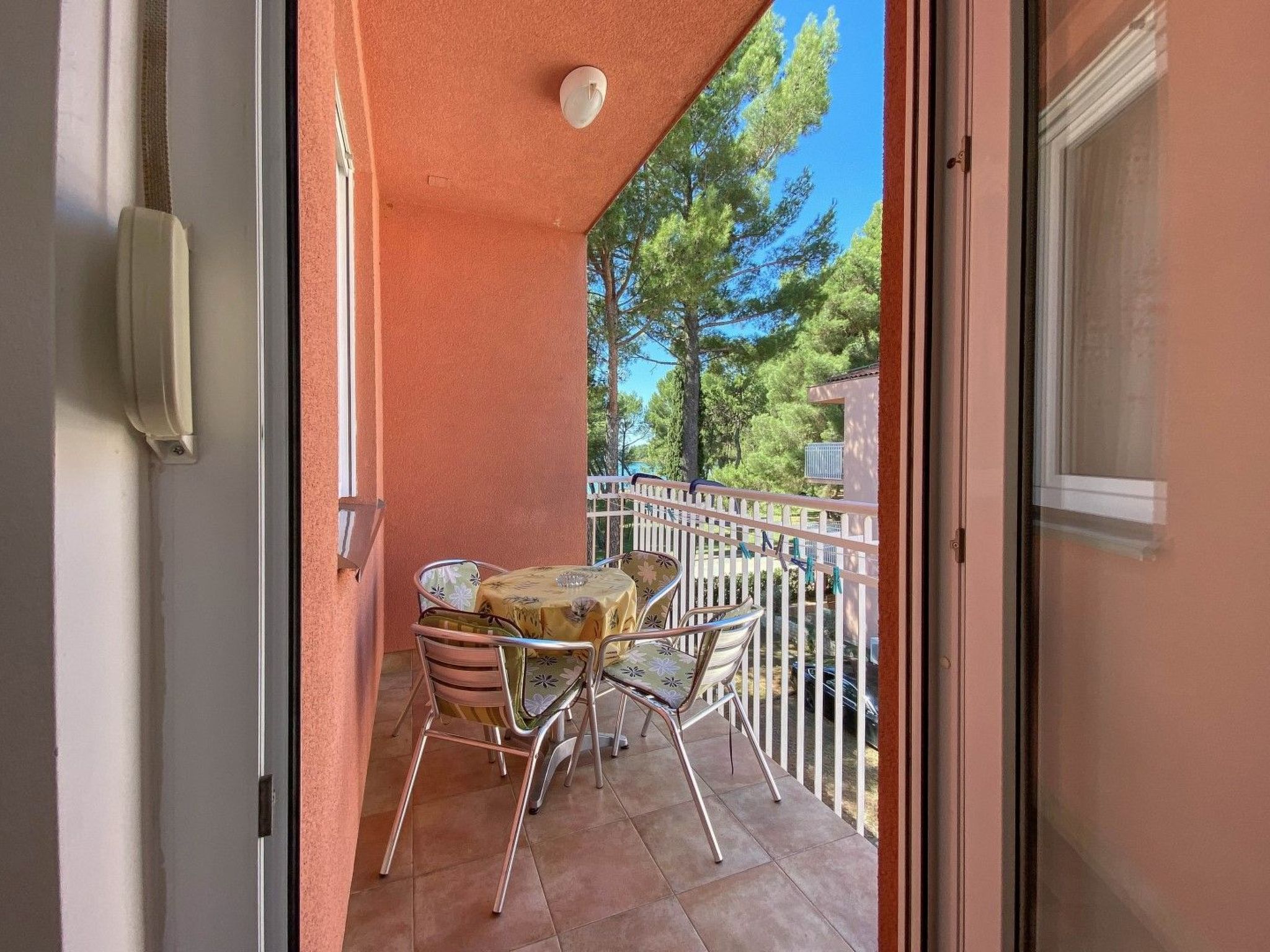 Wohnung "Senka" direkt am Strand-Buiten