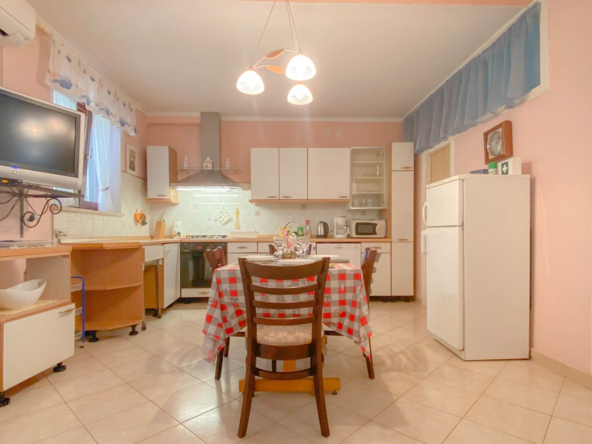 Photo of Pjero mit schöner Terrasse