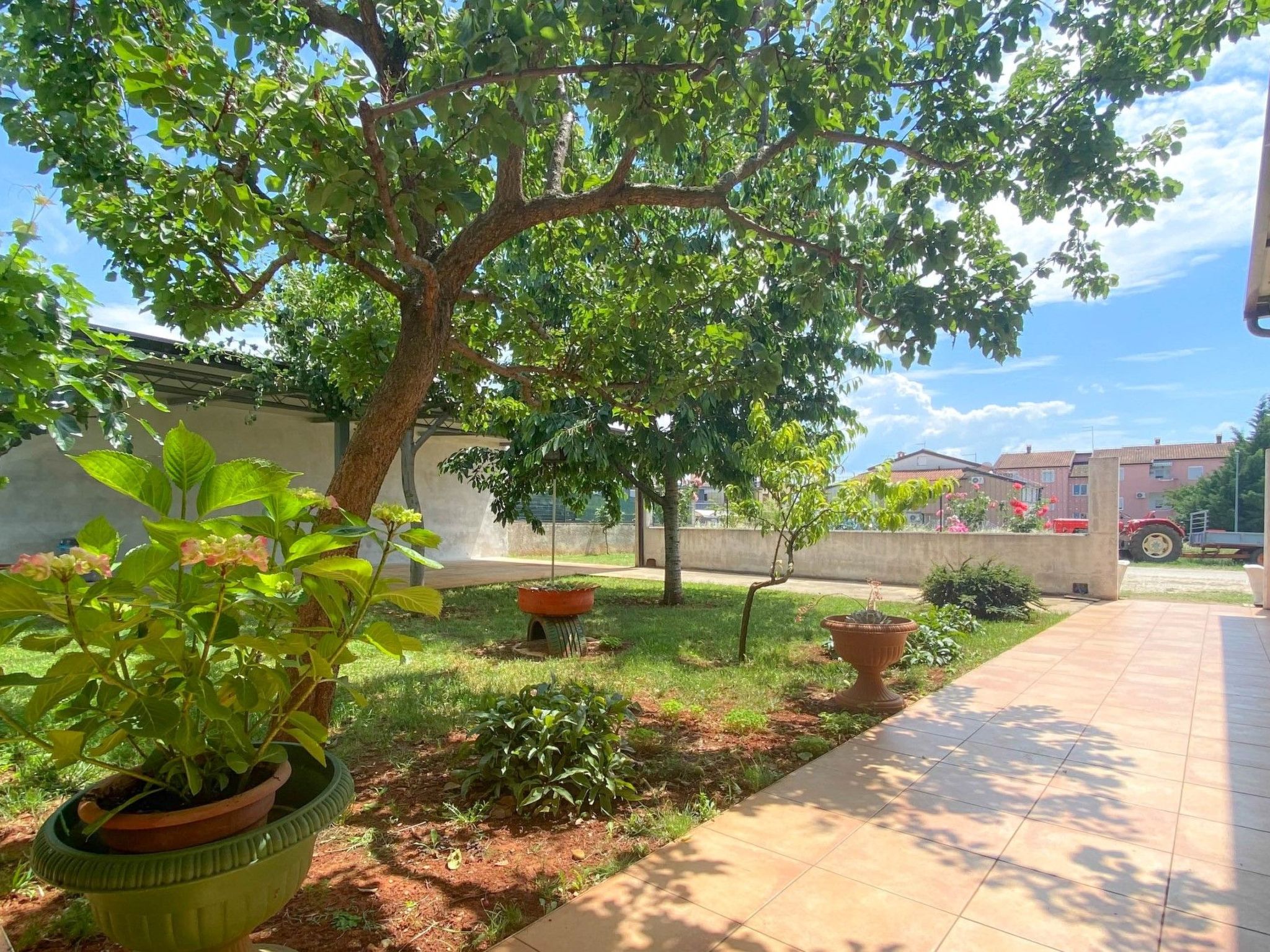 Photo of Pjero mit schöner Terrasse