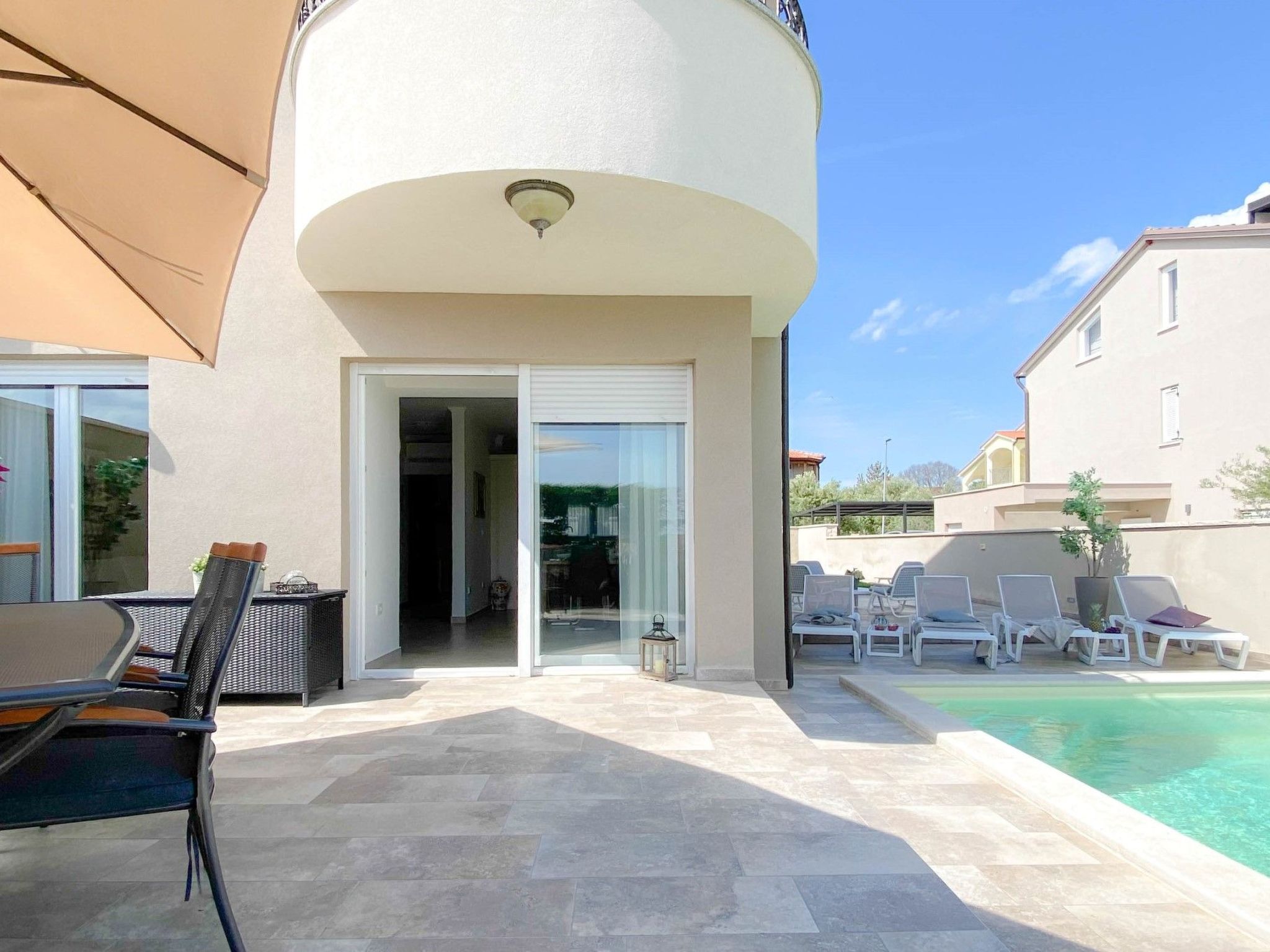 "Hanna" mit privatem Pool