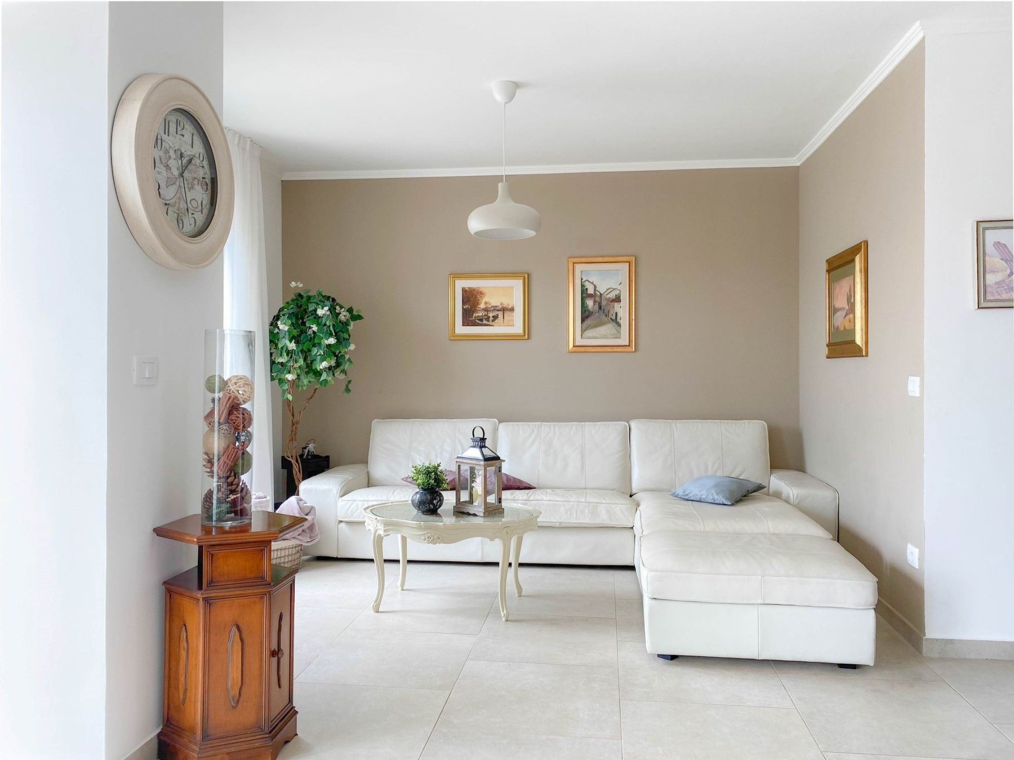 "Hanna" mit privatem Pool-Inside