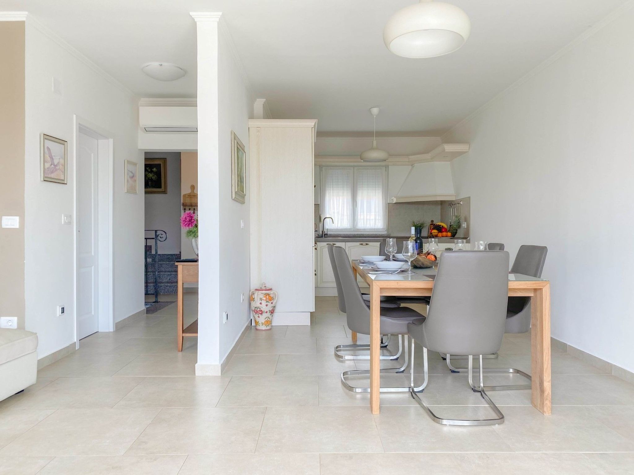 "Hanna" mit privatem Pool-Image-tags.info