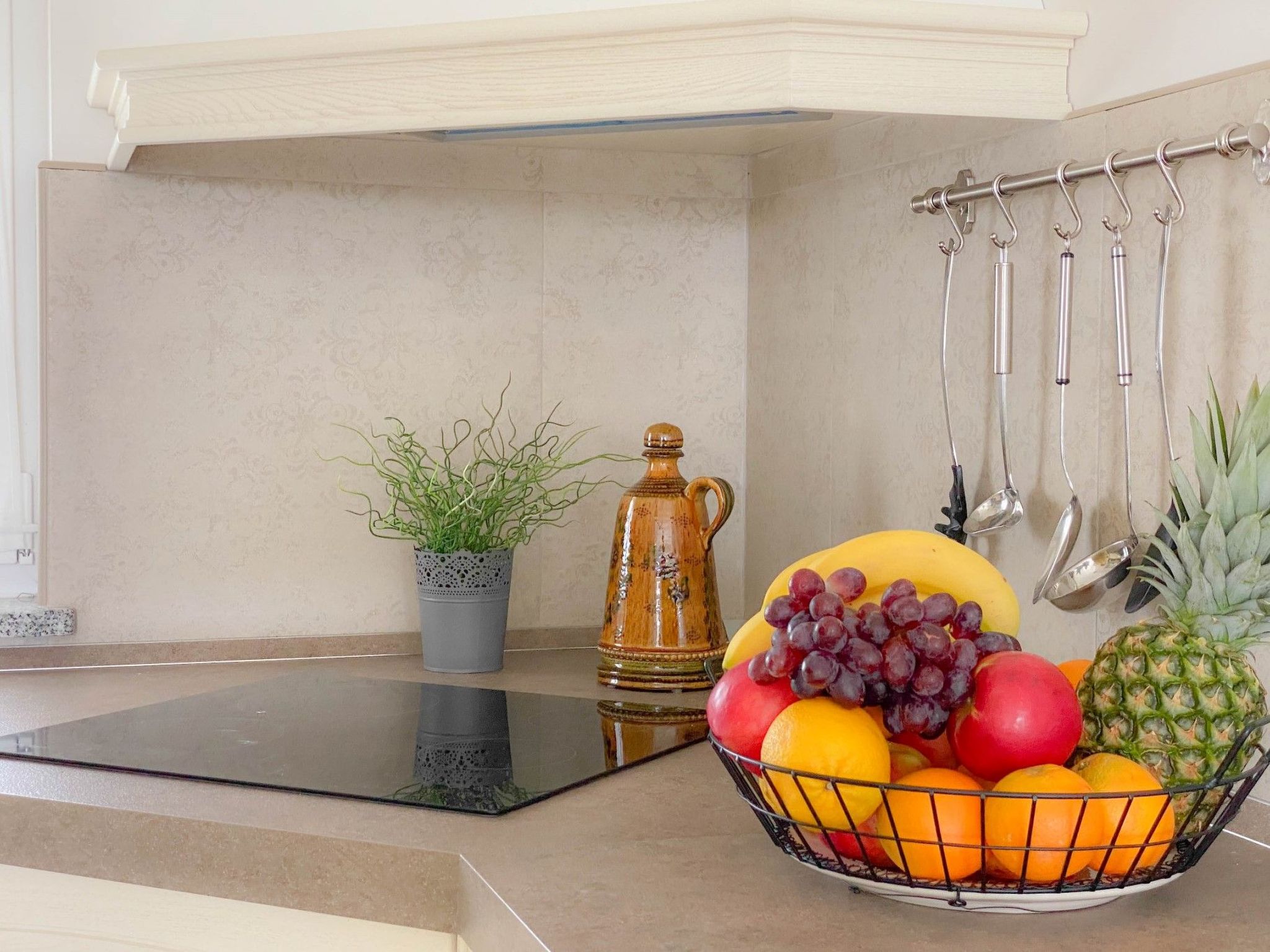 "Hanna" mit privatem Pool-Image-tags.info