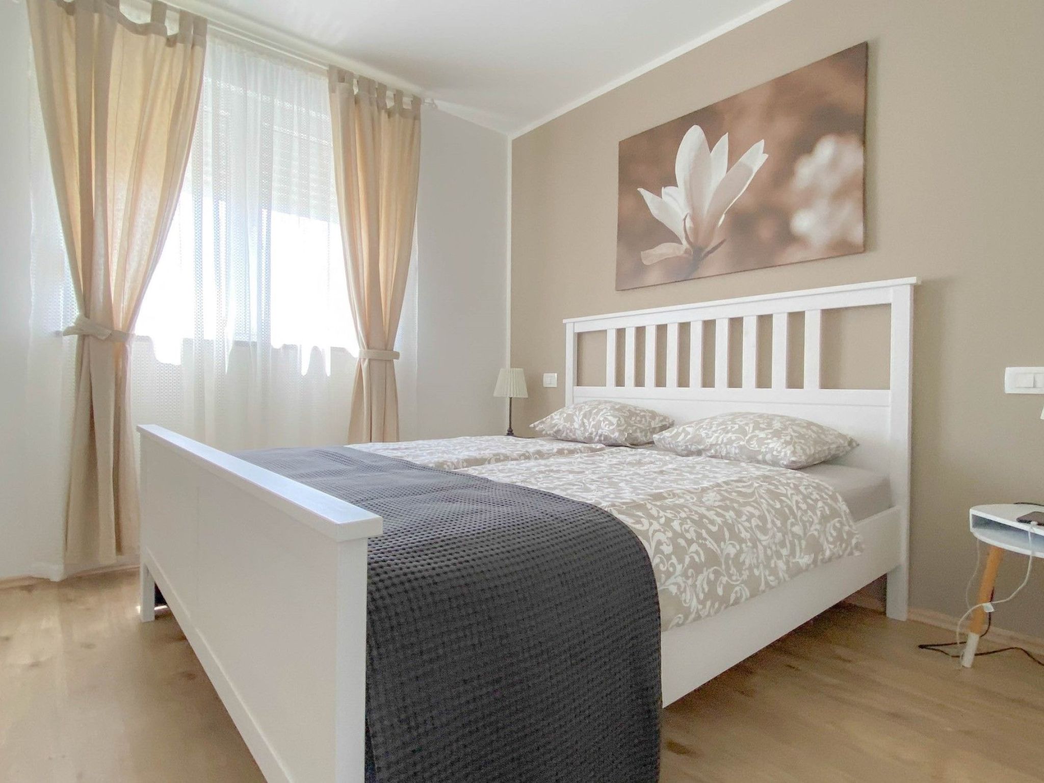 "Hanna" mit privatem Pool-Image-tags.info