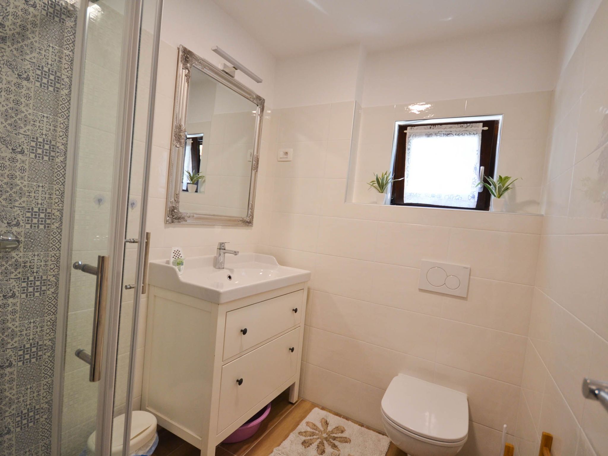 "Rozana"-Image-tags.info