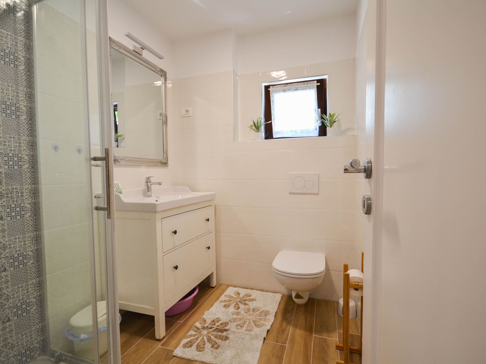 "Rozana"-Image-tags.info