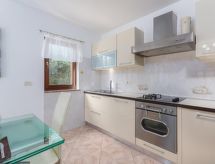 Villa Lucas: Ruim vakantiehuis nabij zee in Novigrad, Istrië voor 8 personen - thumbnail 6