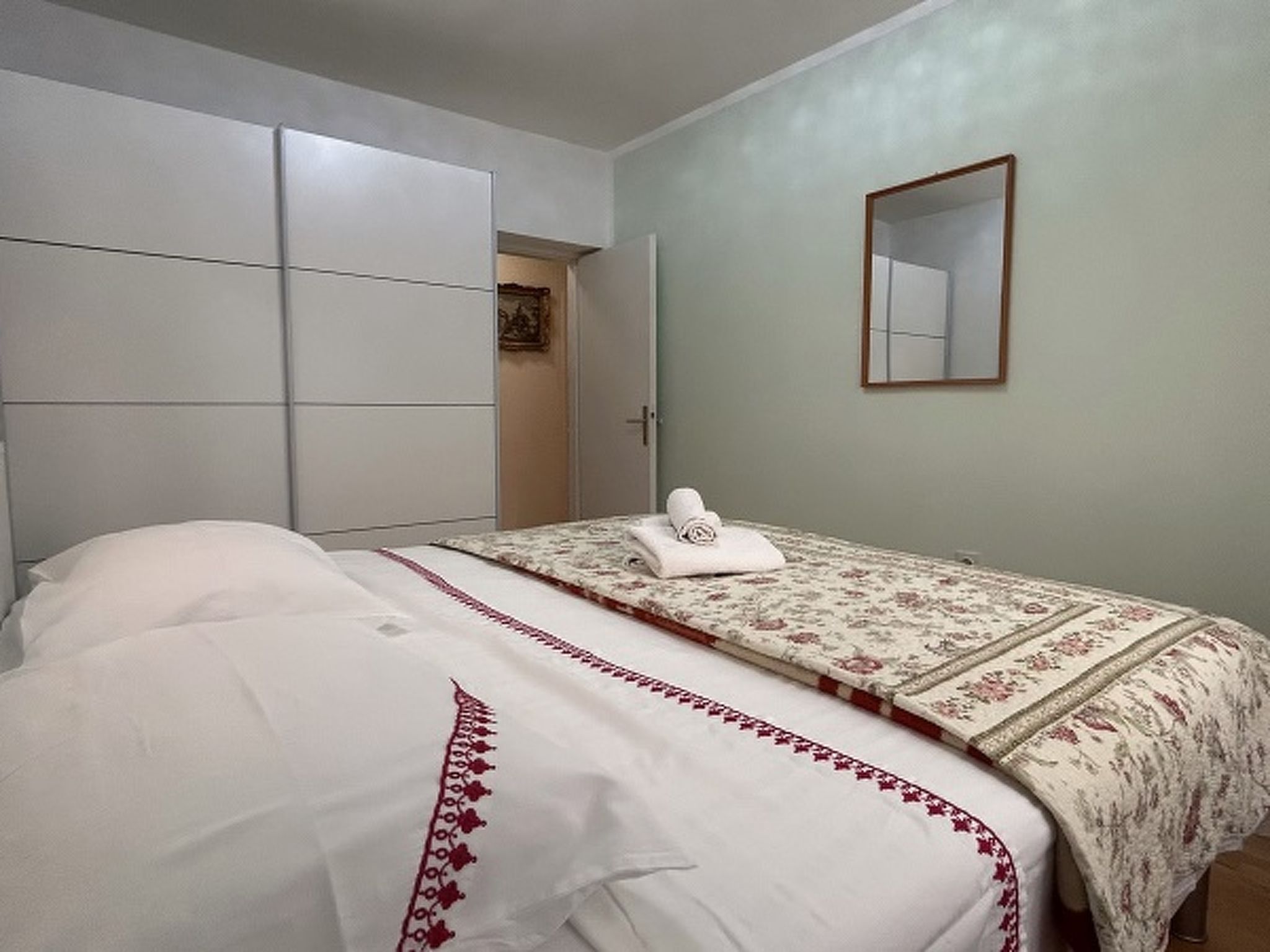 Photo of Apartment 823