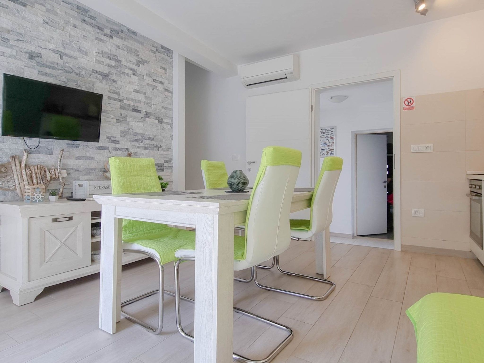 Photo of für 4 Personen ca. 40 m&sup2; in Novigrad, Adriaküste Kroatien (Westküste von I