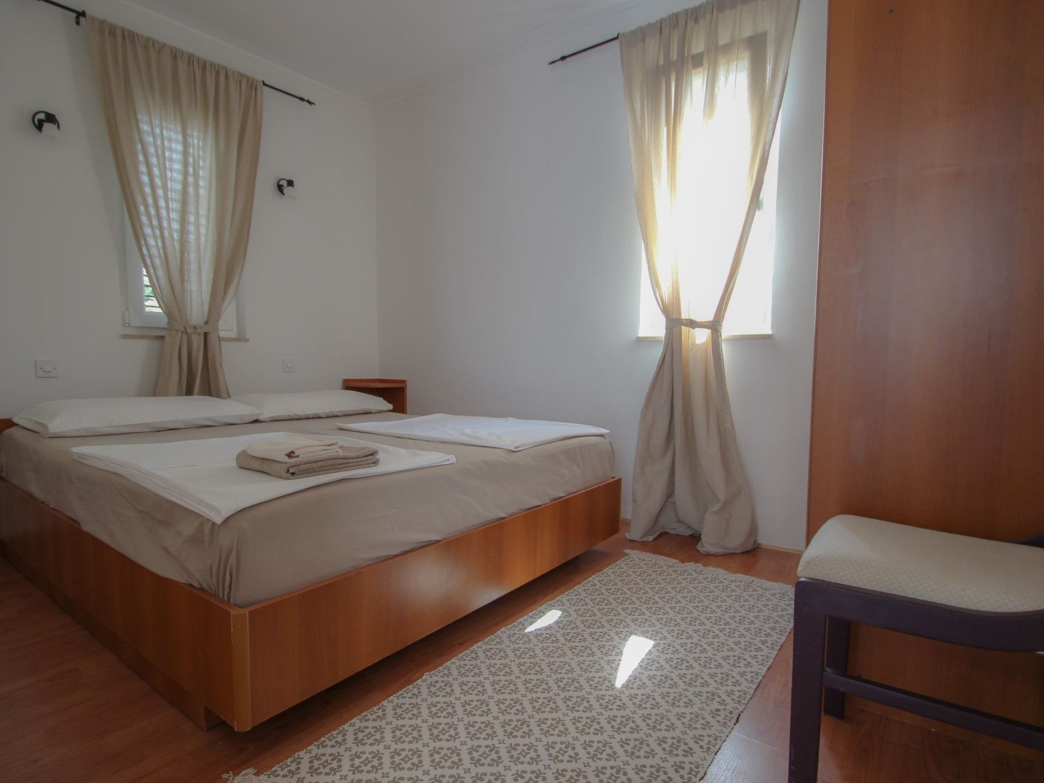 Photo of "Karpinjan" direkt am Strand