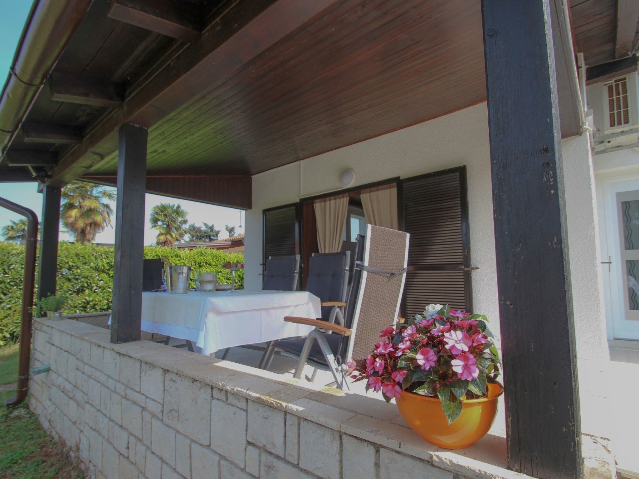 Photo of "Karpinjan" direkt am Strand