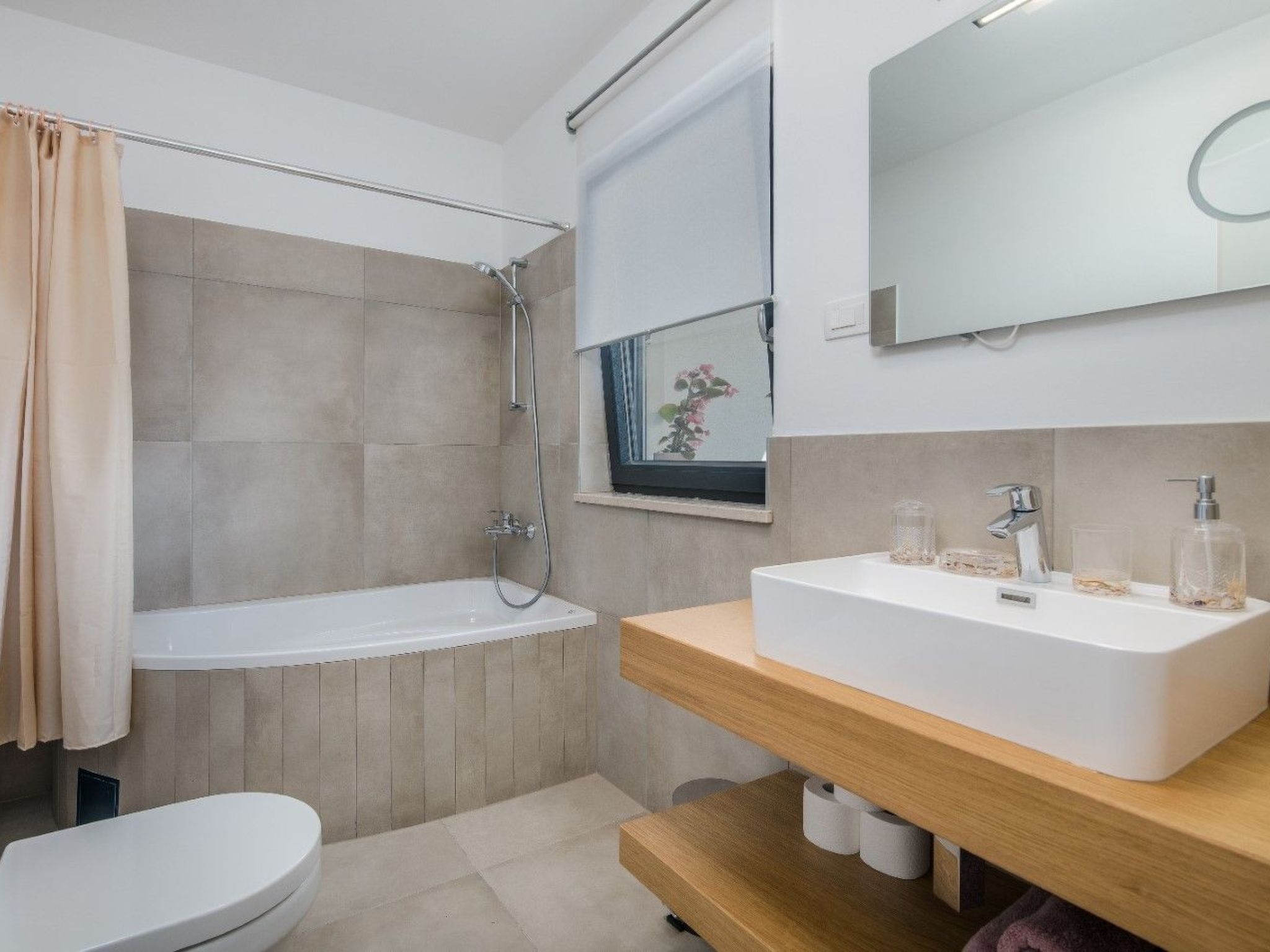 Photo of für 6 Personen ca. 130 m&sup2; in Novigrad, Adriaküste Kroatien (Westküste von