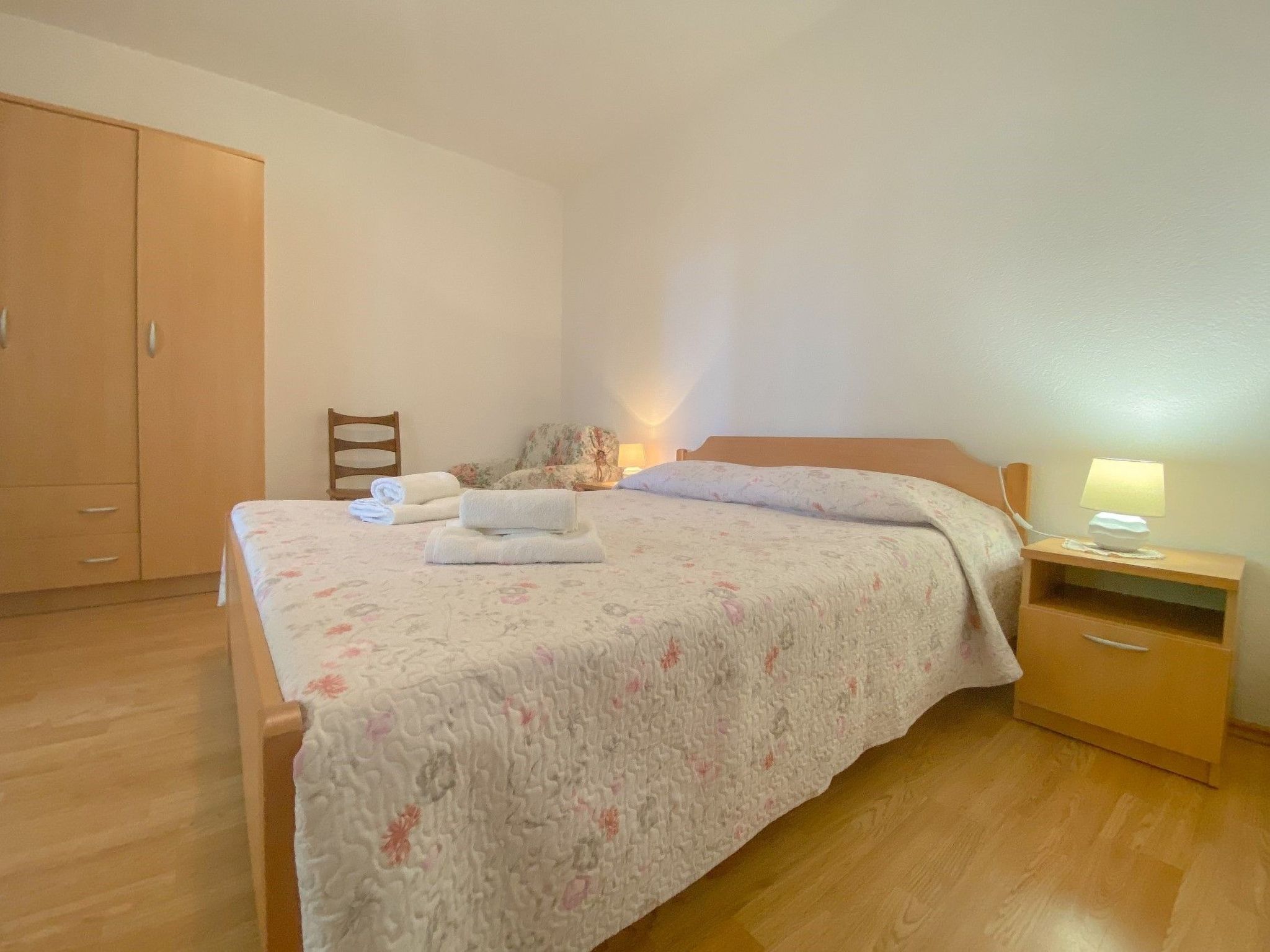 Photo of "Elena 2" direkt am Strand