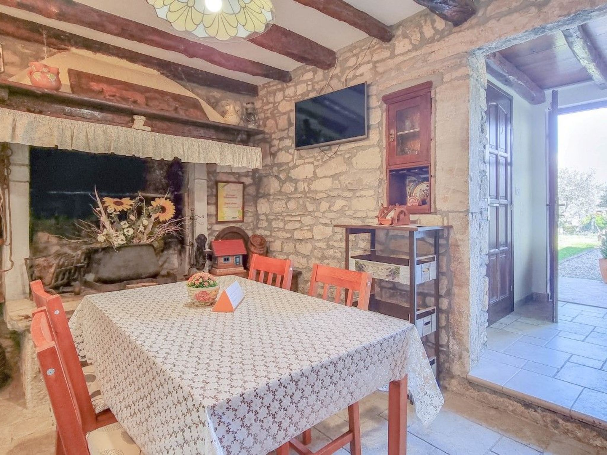 Photo of für 2 Personen ca. 30 m&sup2; in Novigrad, Adriaküste Kroatien (Westküste von I