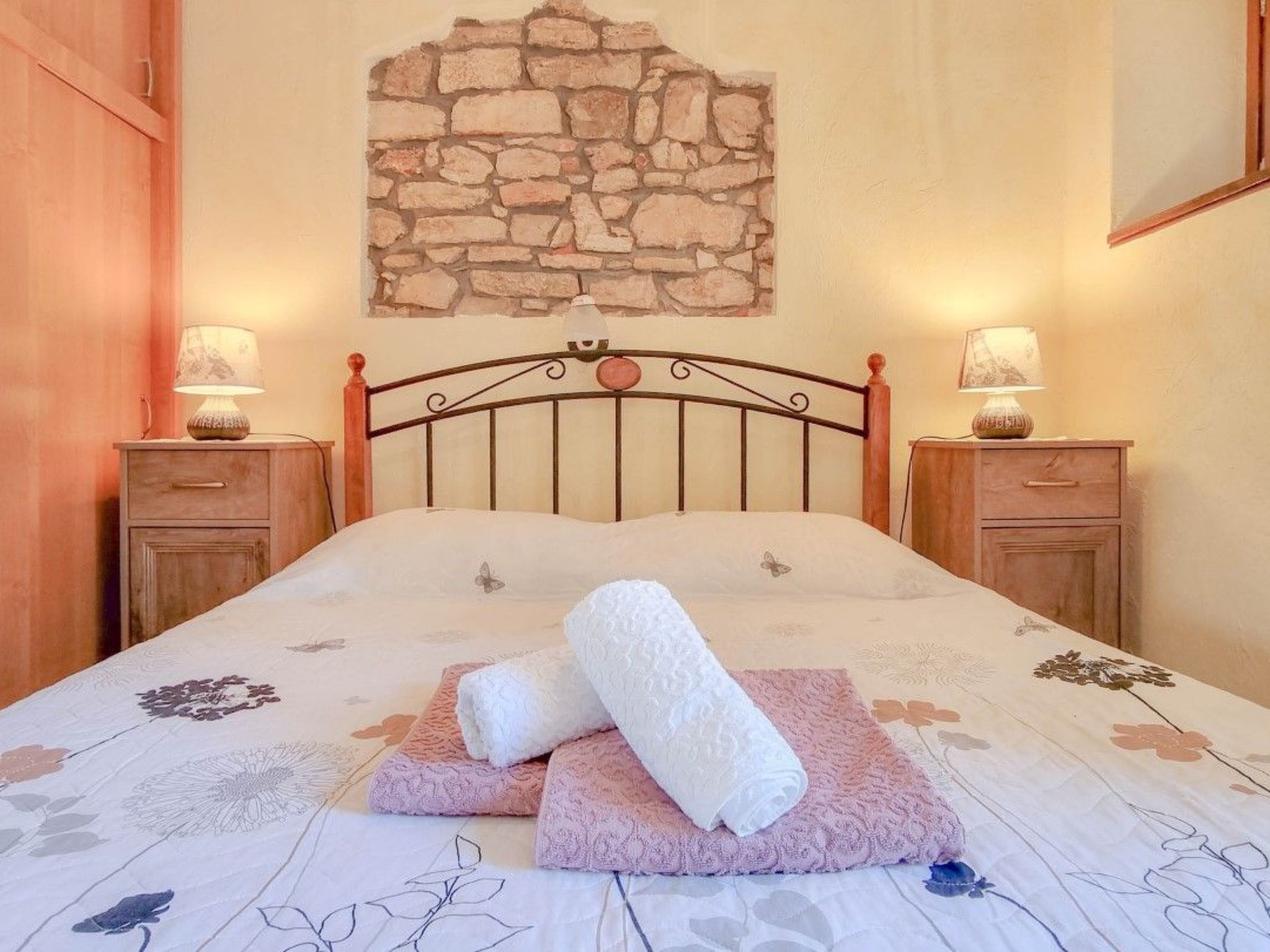 Photo of für 2 Personen ca. 30 m&sup2; in Novigrad, Adriaküste Kroatien (Westküste von I