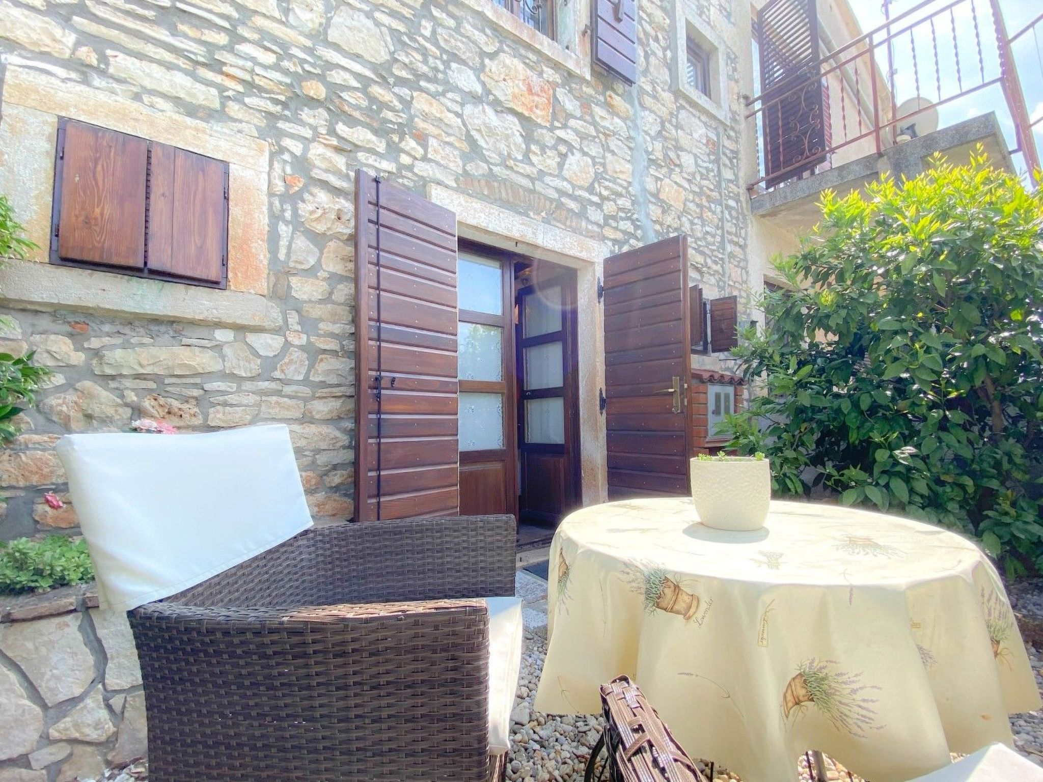 Photo of für 2 Personen ca. 30 m&sup2; in Novigrad, Adriaküste Kroatien (Westküste von I