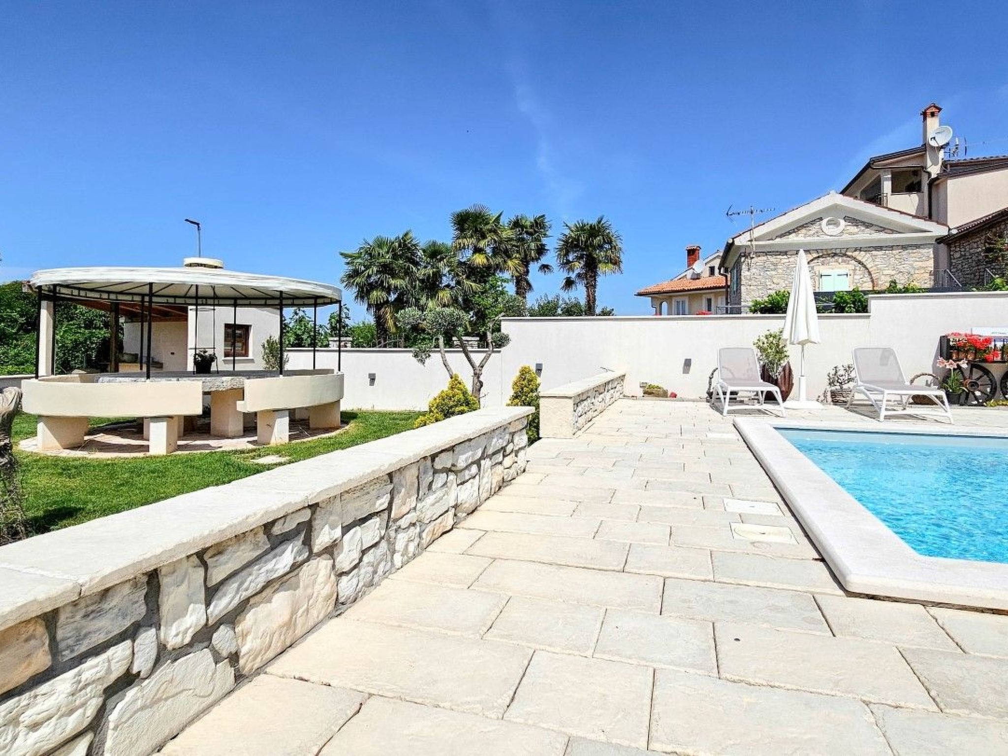 Photo of für 2 Personen ca. 30 m&sup2; in Novigrad, Adriaküste Kroatien (Westküste von I