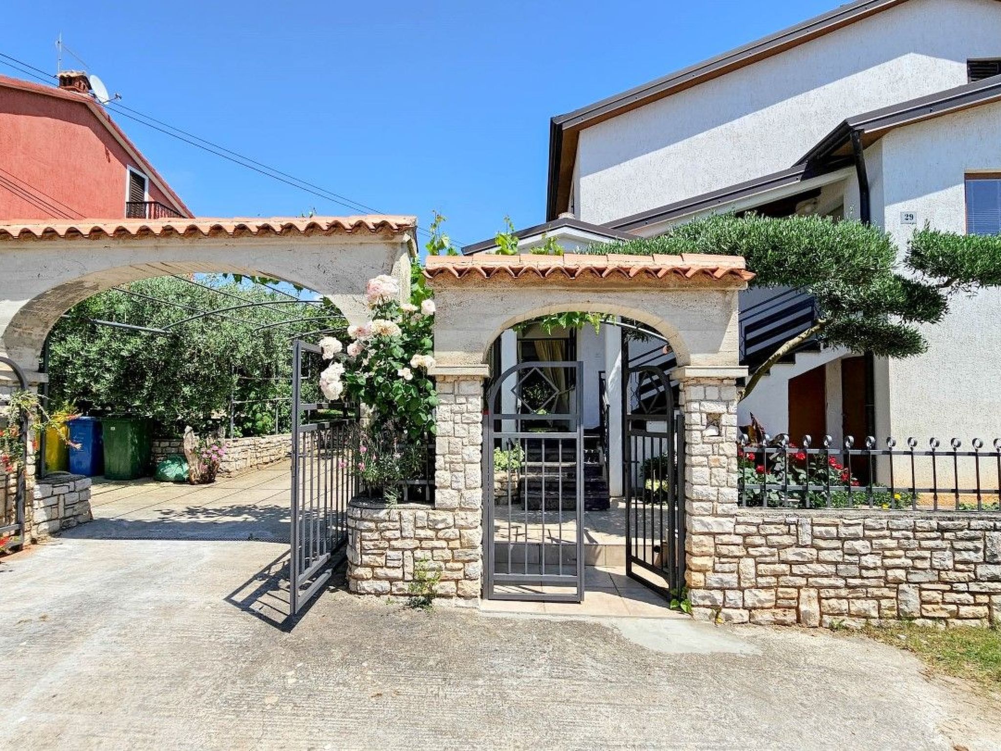 Photo of Strandnahes Ferienappartement Pjerina