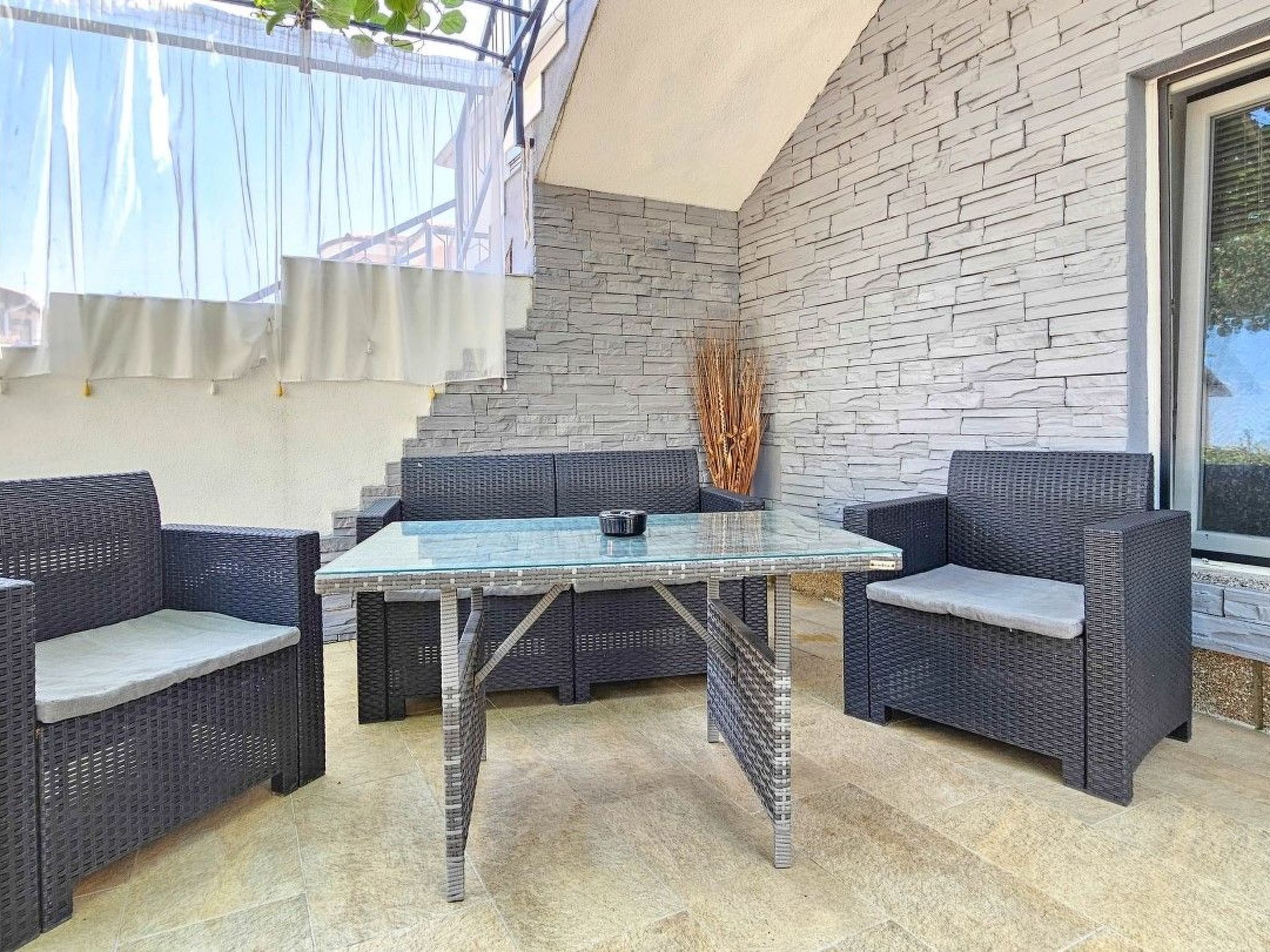 Photo of "Pintar 2" direkt am Strand