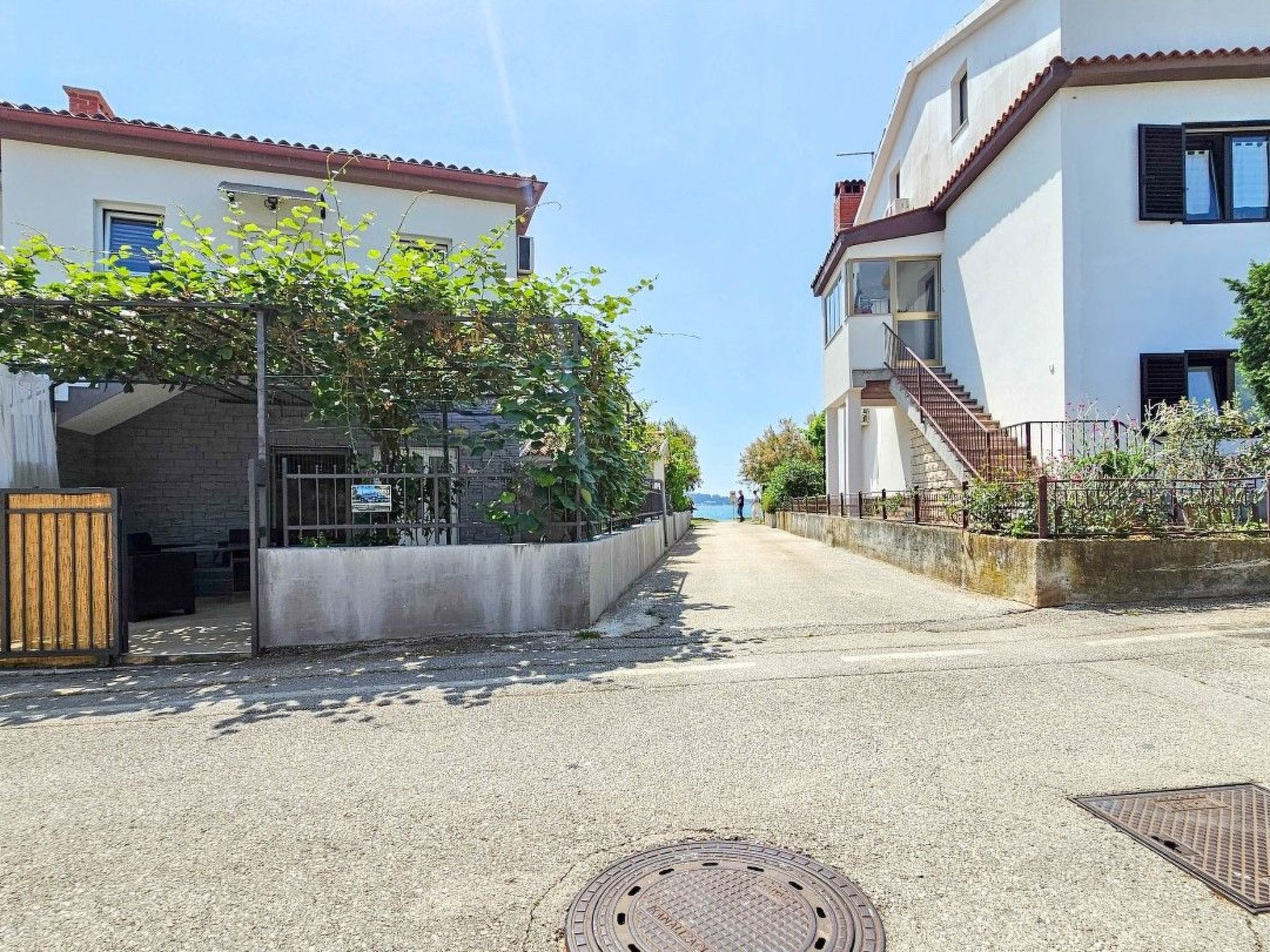 Photo of "Pintar 2" direkt am Strand