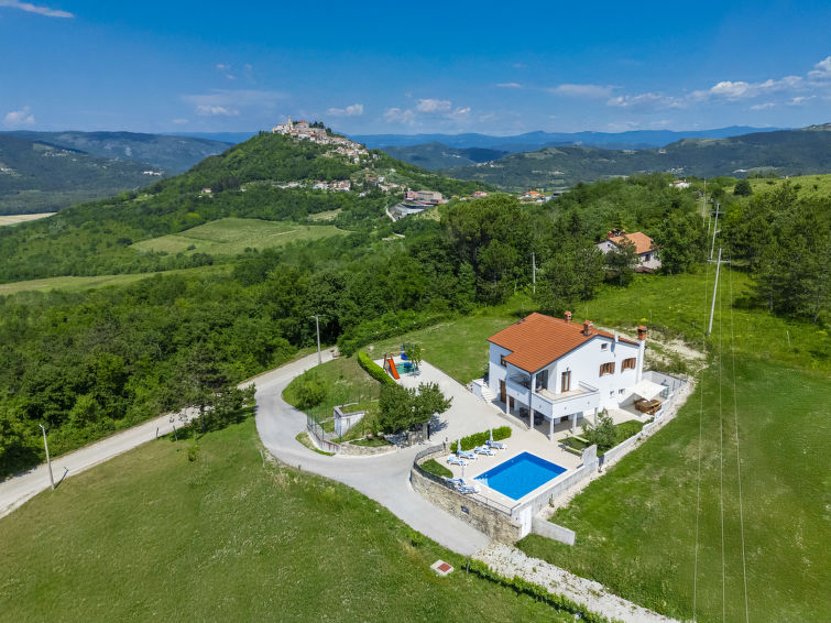 Vakantiehuis met privézwembad en wellness in Motovun in Motovun