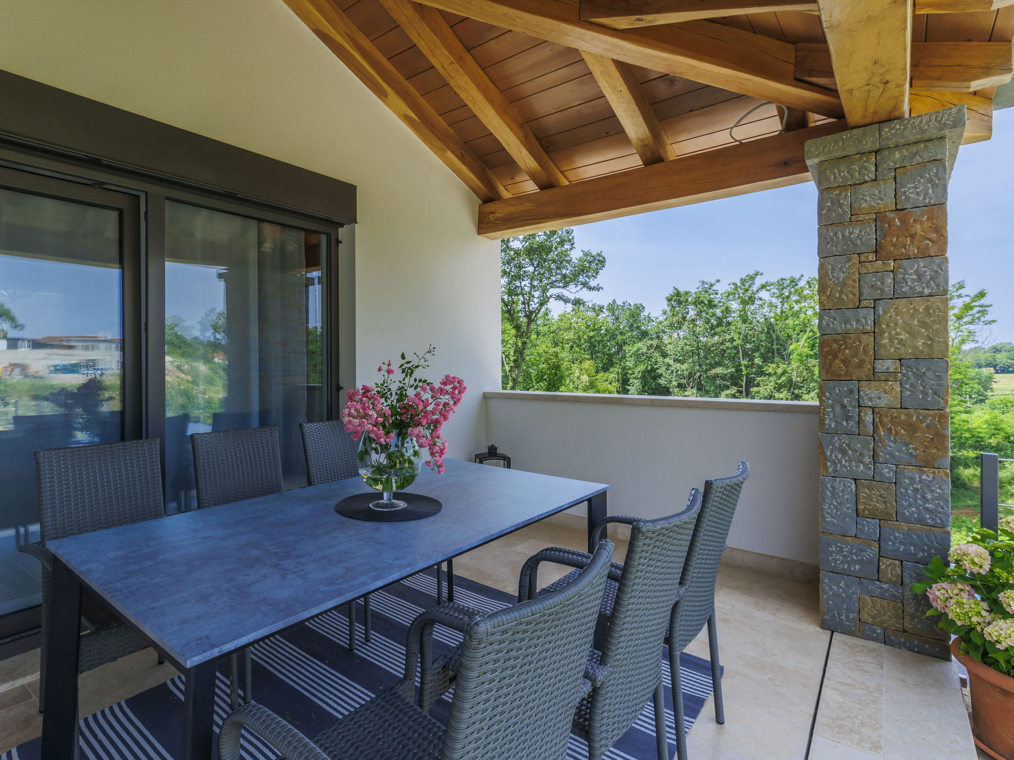 Maison Rokvilla – Terrasse, photo 12 sur 50