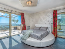 Villa Over the Hilltop: Ruim vakantiehuis met verwarmd zwembad bij Motovun - thumbnail 4
