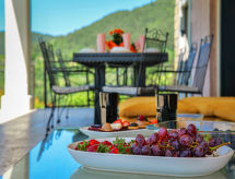 Villa Over the Hilltop: Ruim vakantiehuis met verwarmd zwembad bij Motovun - thumbnail 3
