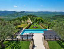Villa Over the Hilltop: Ruim vakantiehuis met verwarmd zwembad bij Motovun - thumbnail 2