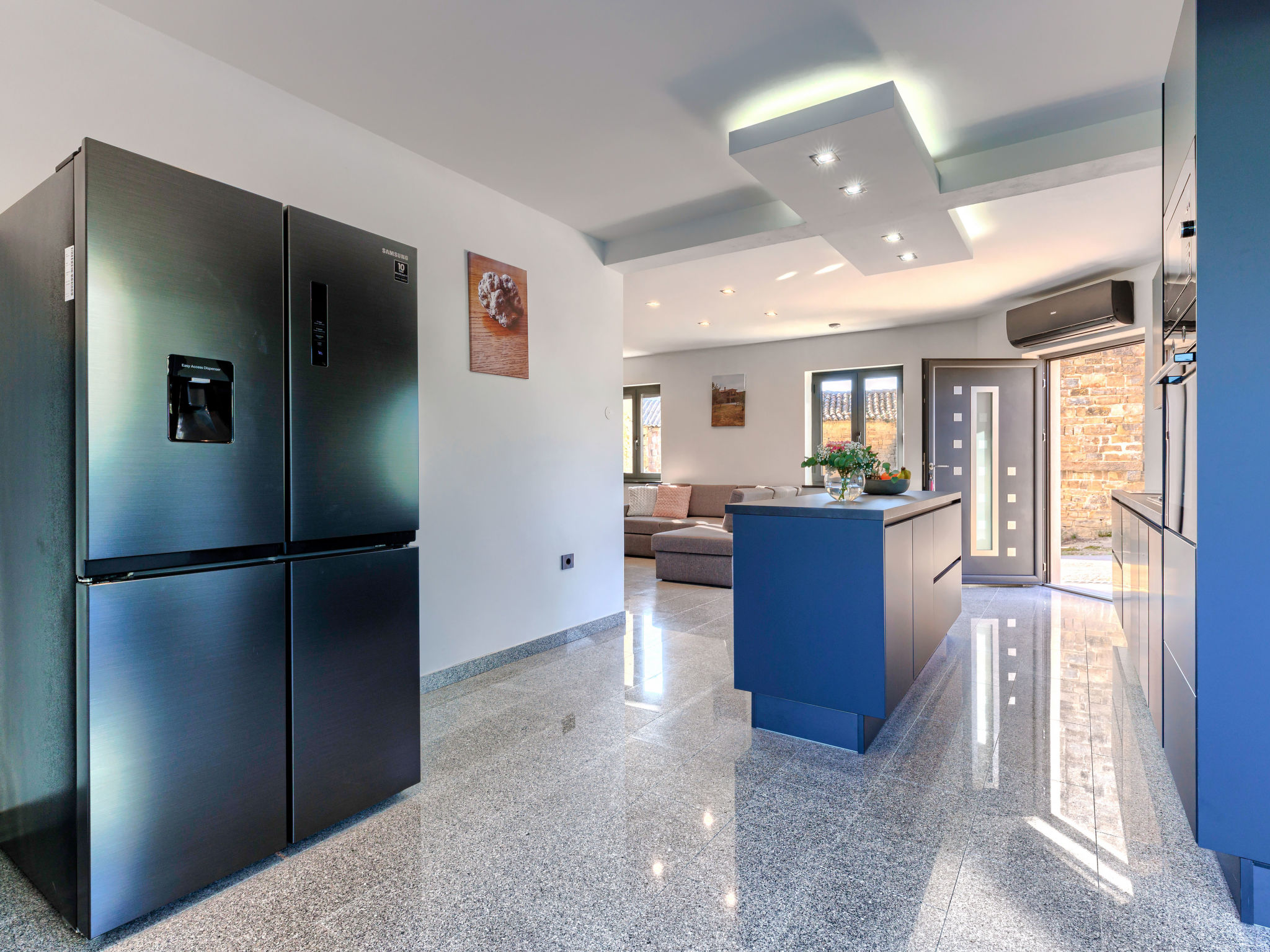 Villa Solaria – Cuisine et coin repas, photo 18 sur 55