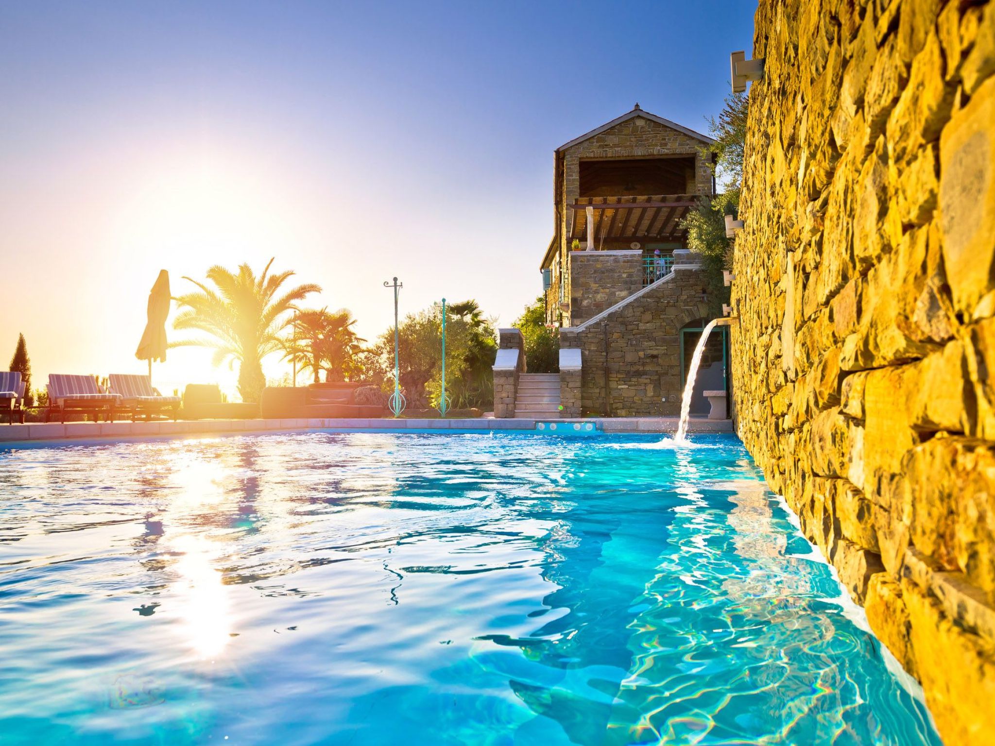 Vakantiehuis met privé zwembad in Livade (Kroatië) voor 12 personen