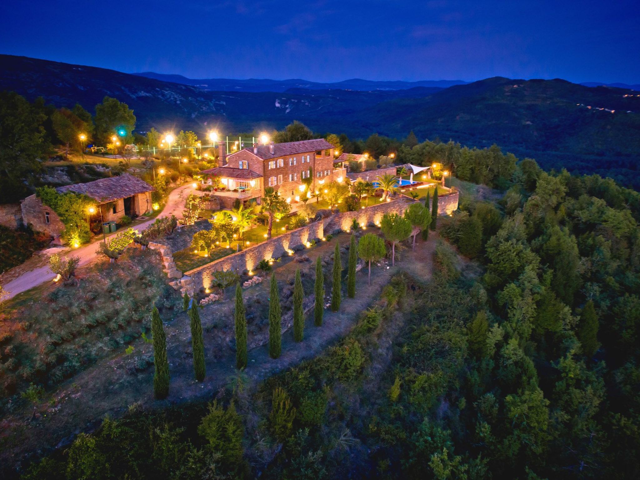 Tolle Villa Sancta Maria Motovun mit Pool-Binnen