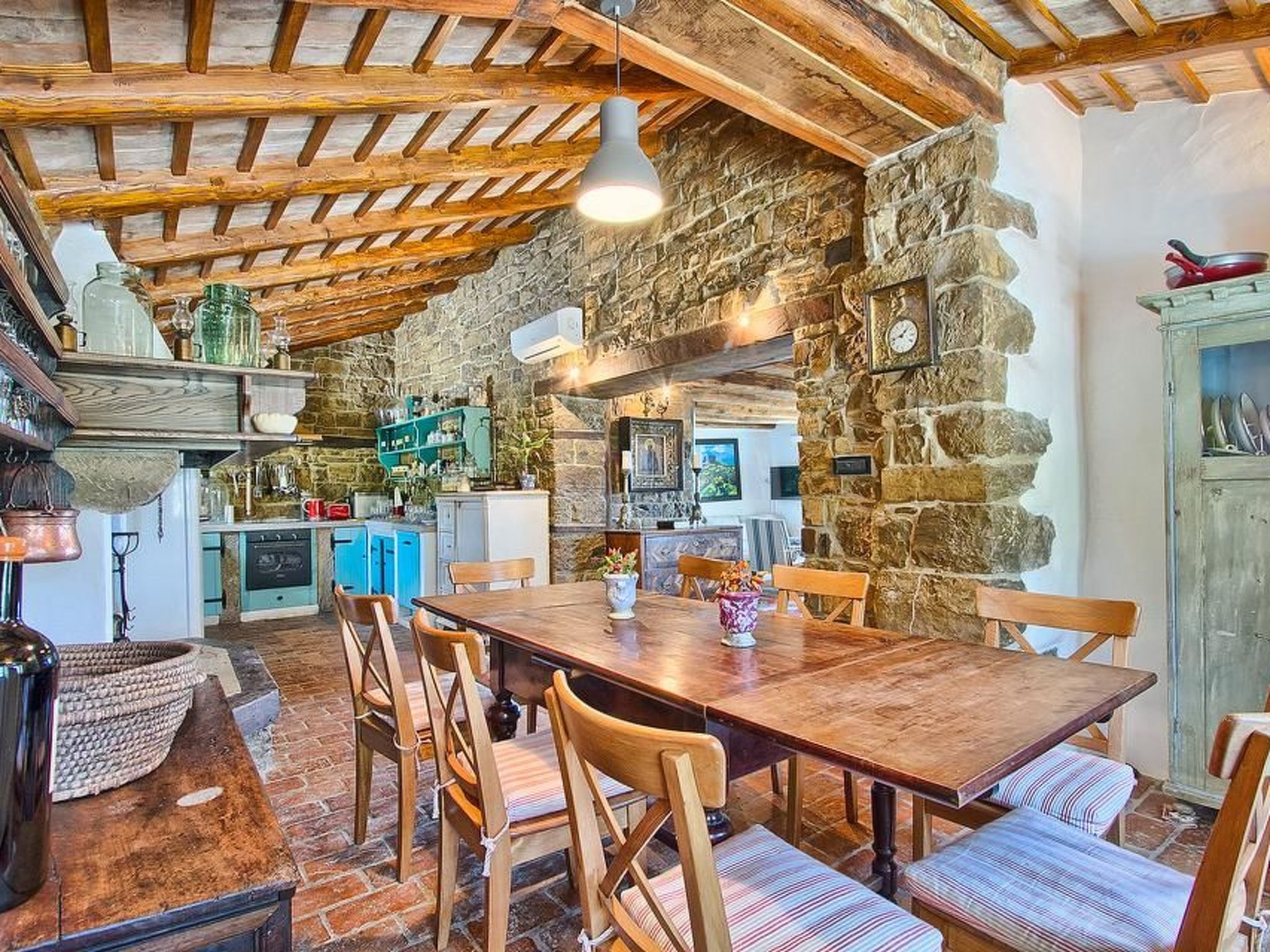 Tolle Villa Sancta Maria Motovun mit Pool-Binnen