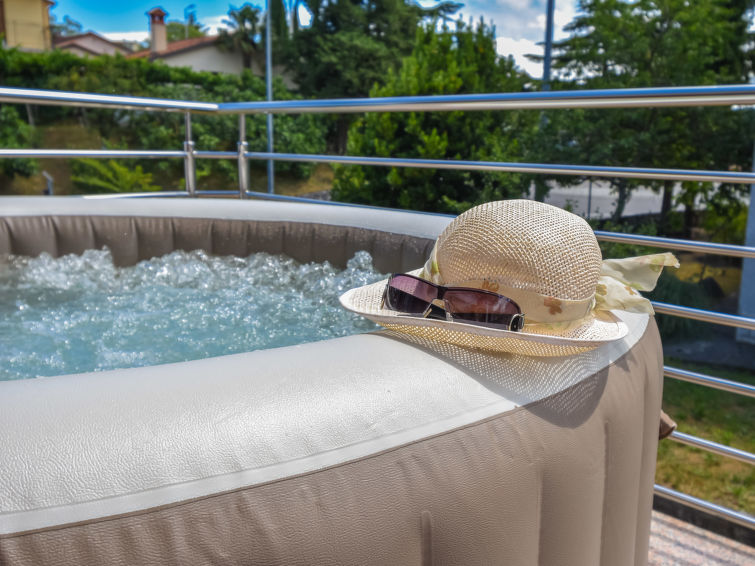 Search and Stay destination Buzet, Istarska županija - Croatia from AU$ 128. Aurora