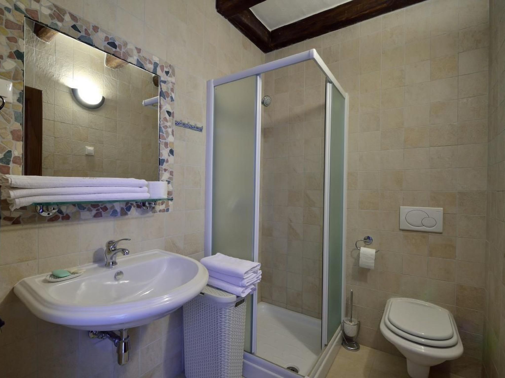 Steinhaus Kotli-Binnen