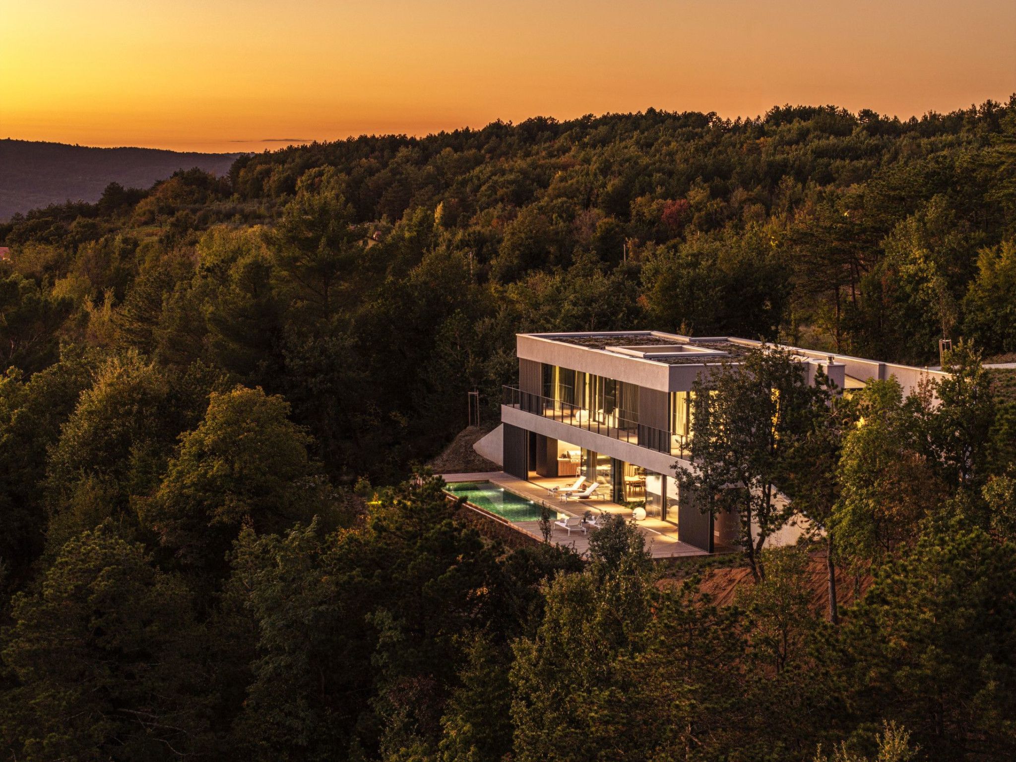 Ferienvilla MIstra mit privatem Pool-Binnen