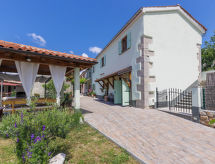 Wellness en luxe in Villa Nicolara: vakantiehuis in Buzet - thumbnail 1