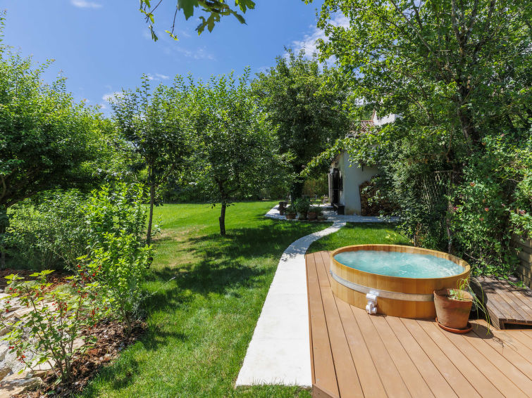 Search and Stay destination Buzet, Istarska županija - Croatia from AU$ 324. Kotli