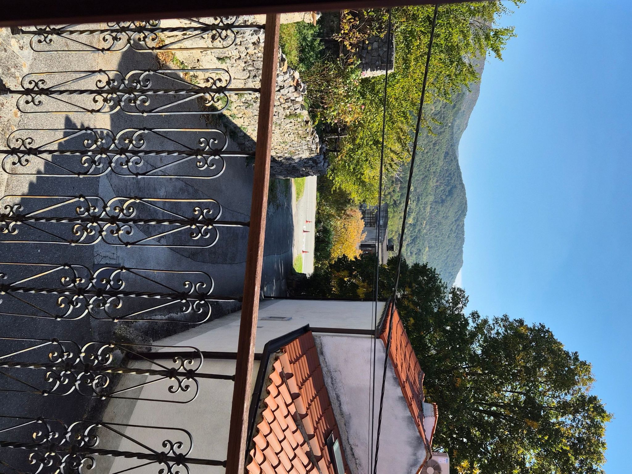 Mit Kamin in der Stadt Roc-Binnen