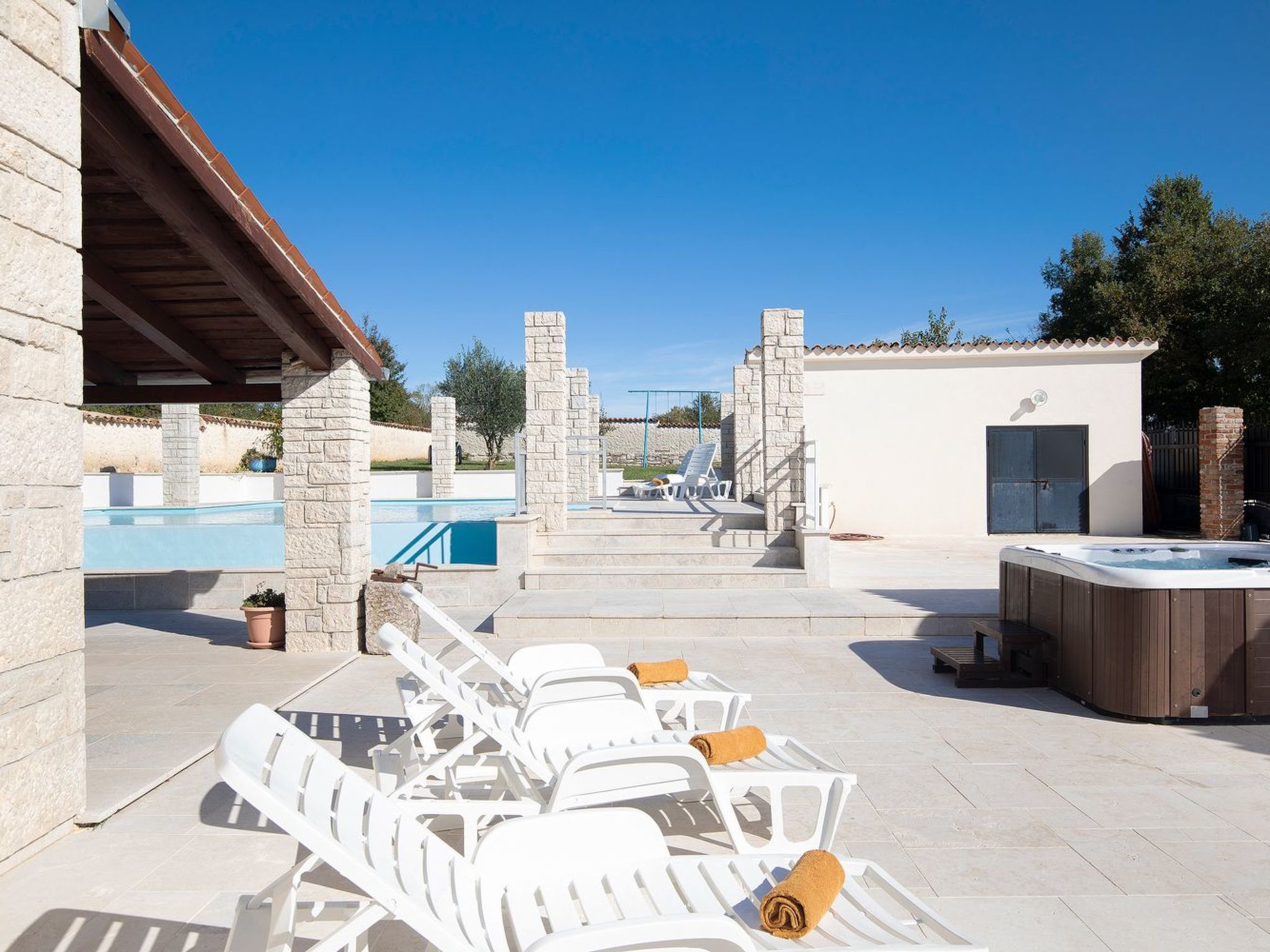 Für 6 Personen und 2 Kinder in Ružići bei Pazin, Istrien (Binnenland von Istrie-Drinnen