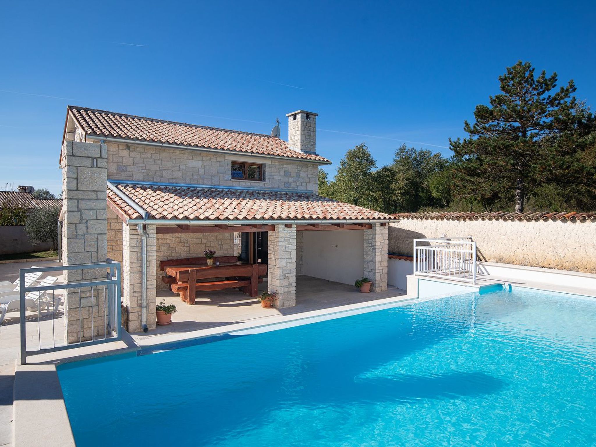 Für 6 Personen und 2 Kinder in Ružići bei Pazin, Istrien (Binnenland von Istrie-Drinnen