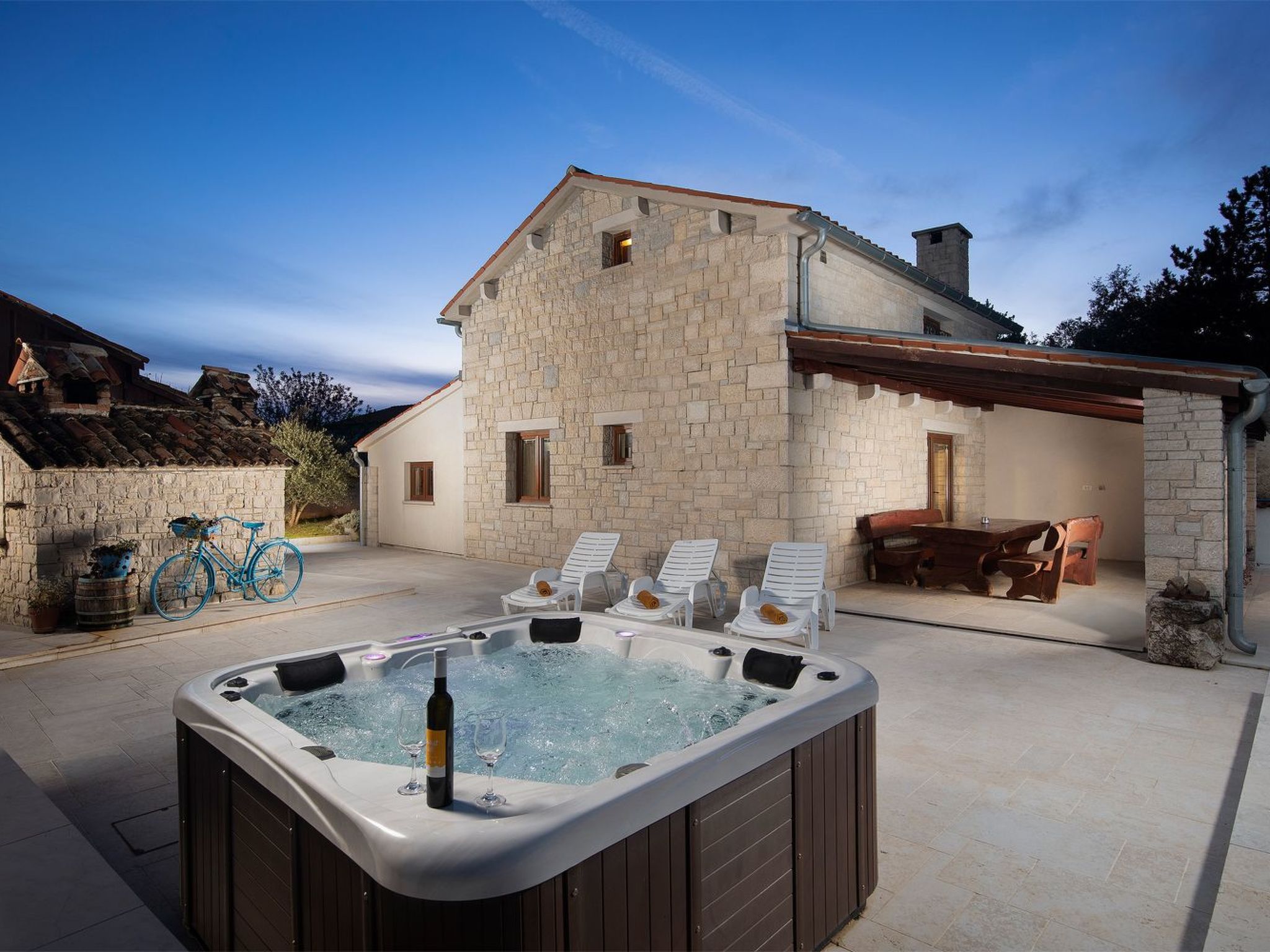 Für 6 Personen und 2 Kinder in Ružići bei Pazin, Istrien (Binnenland von Istrie