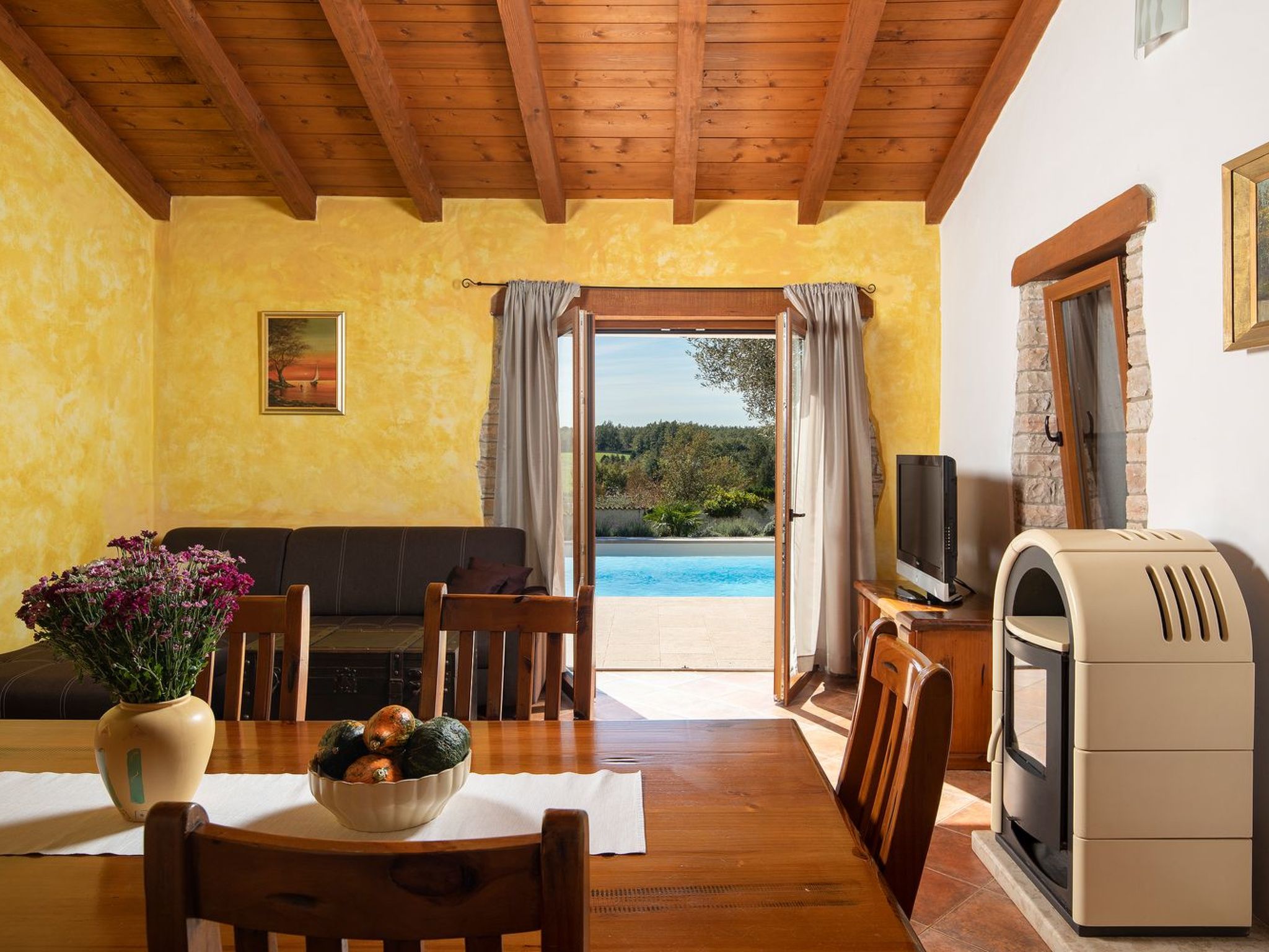 Haus in Bertoši mit privatem Pool-Drinnen