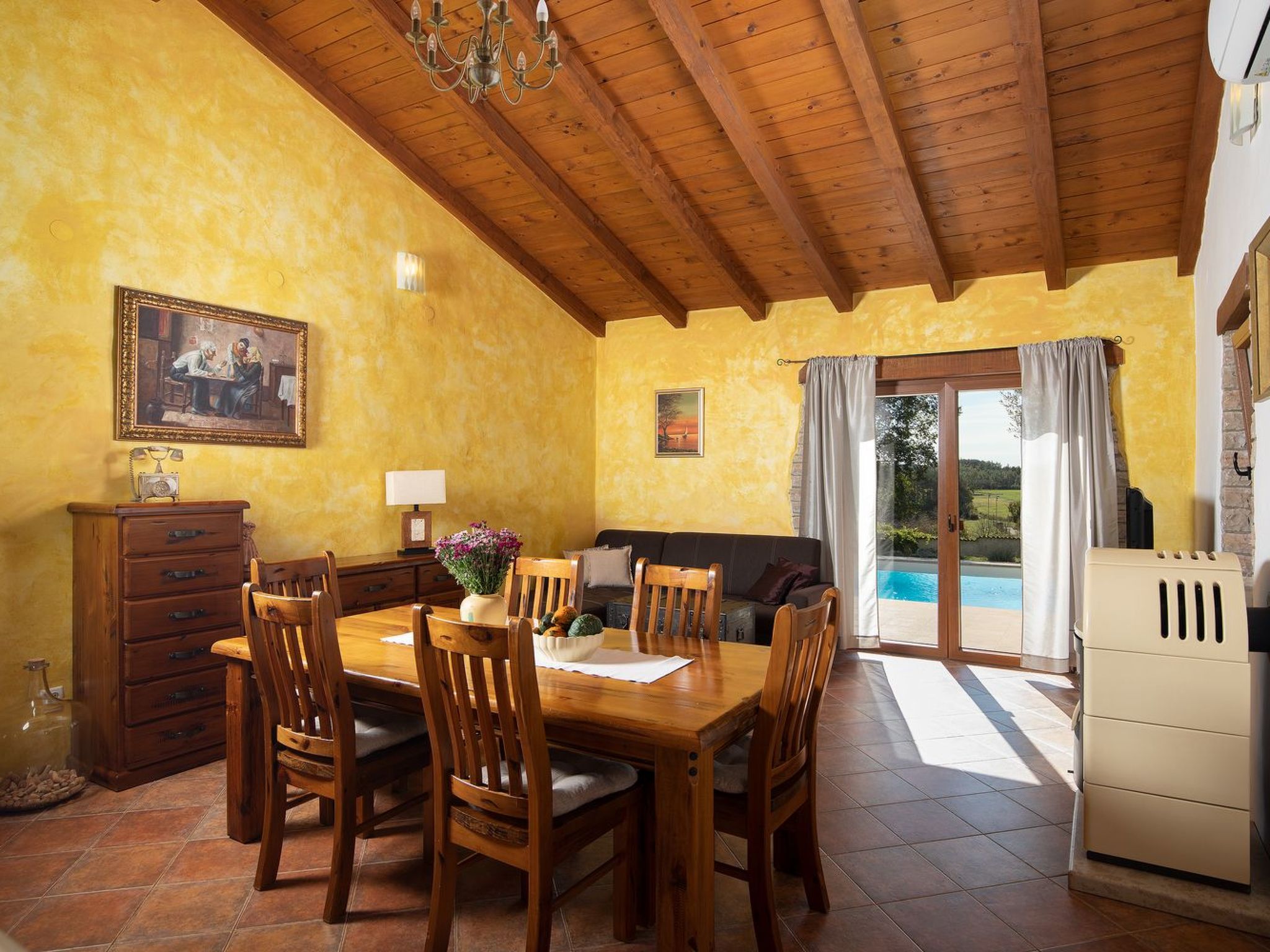 Haus in Bertoši mit privatem Pool-Drinnen